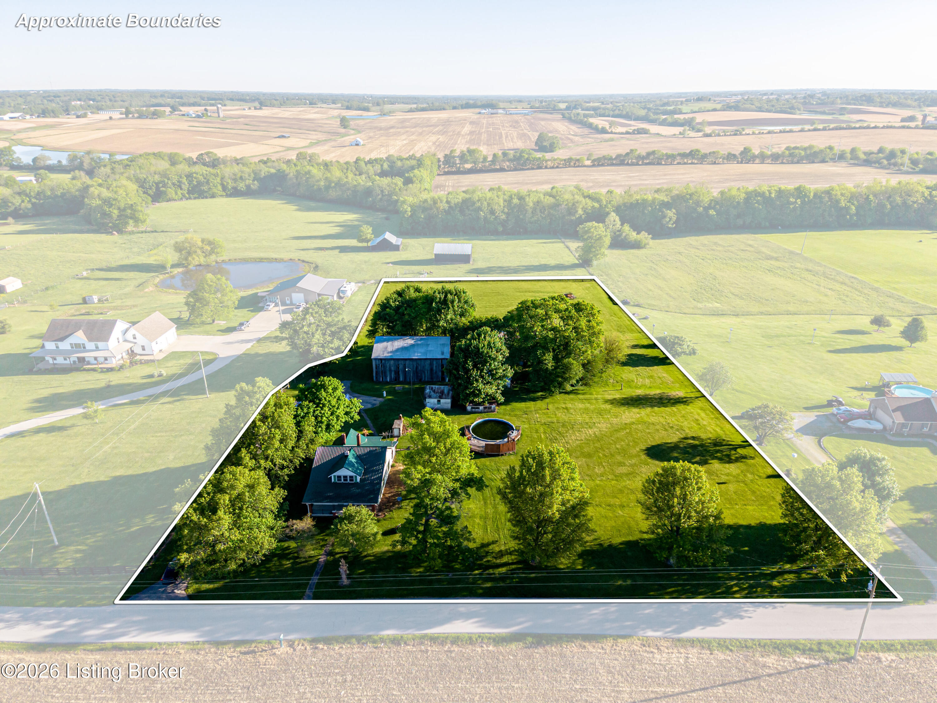 546 Banta Ln Property Photo 5