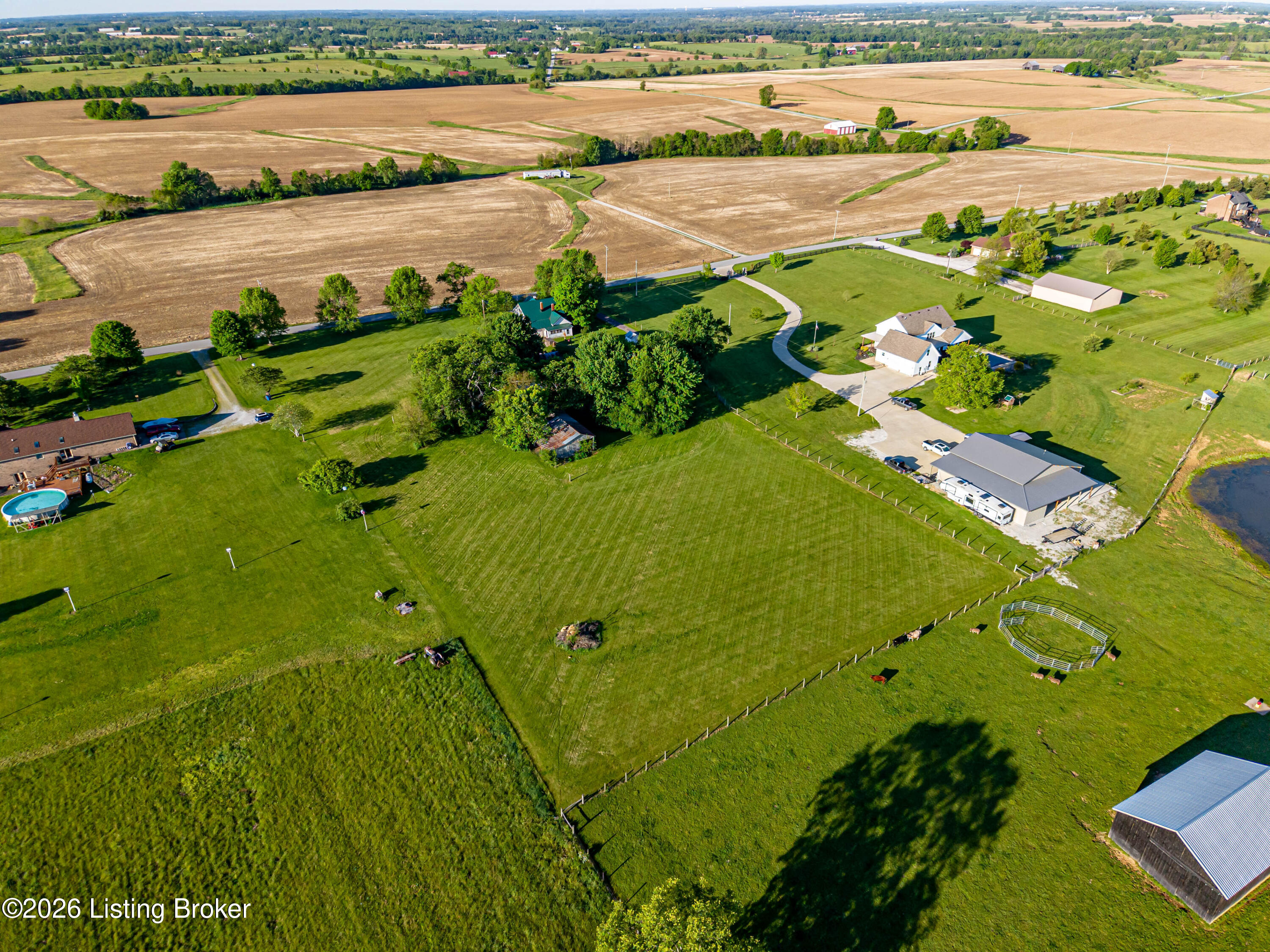 546 Banta Ln Property Photo 14