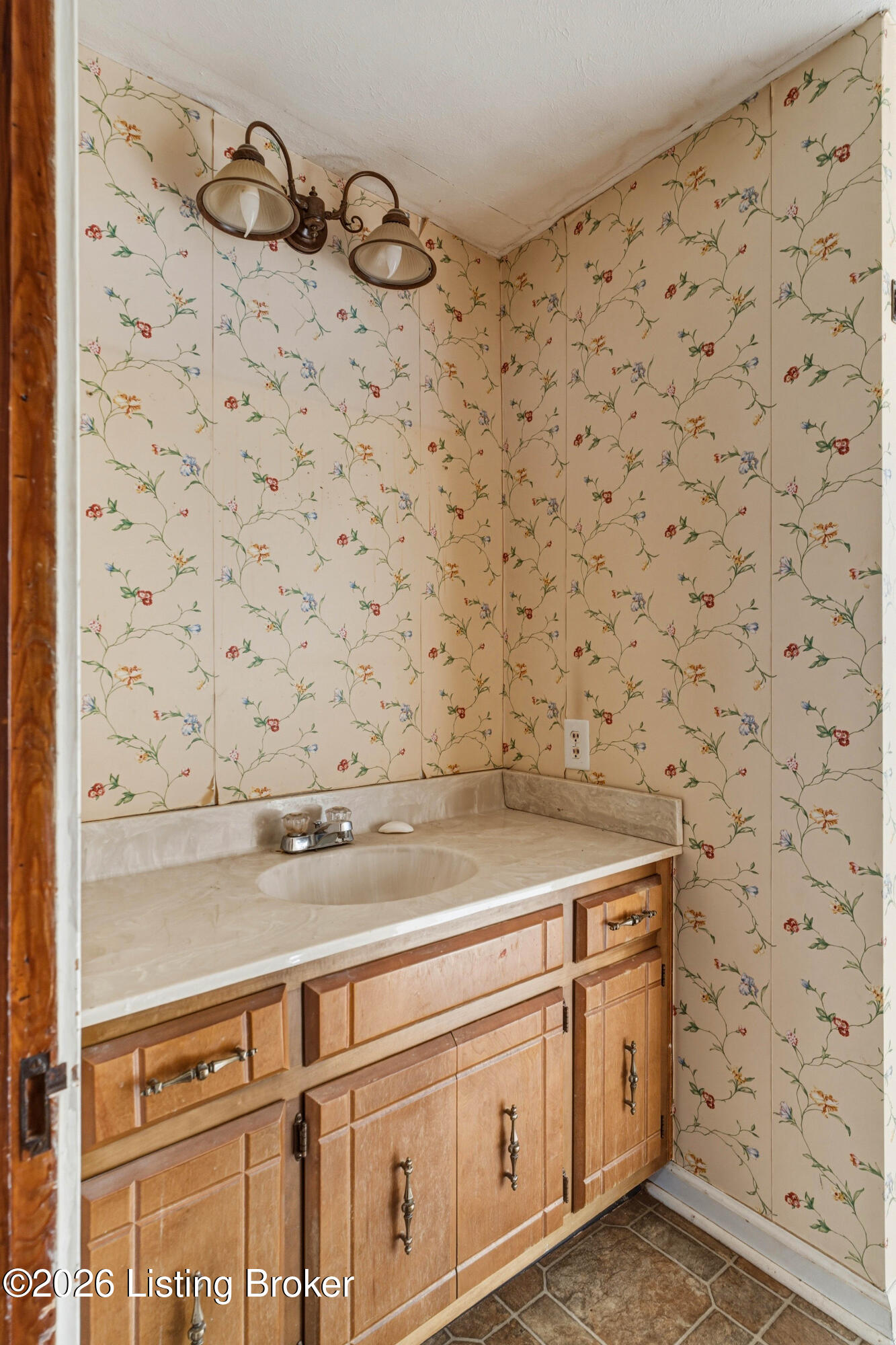 546 Banta Ln Property Photo 35