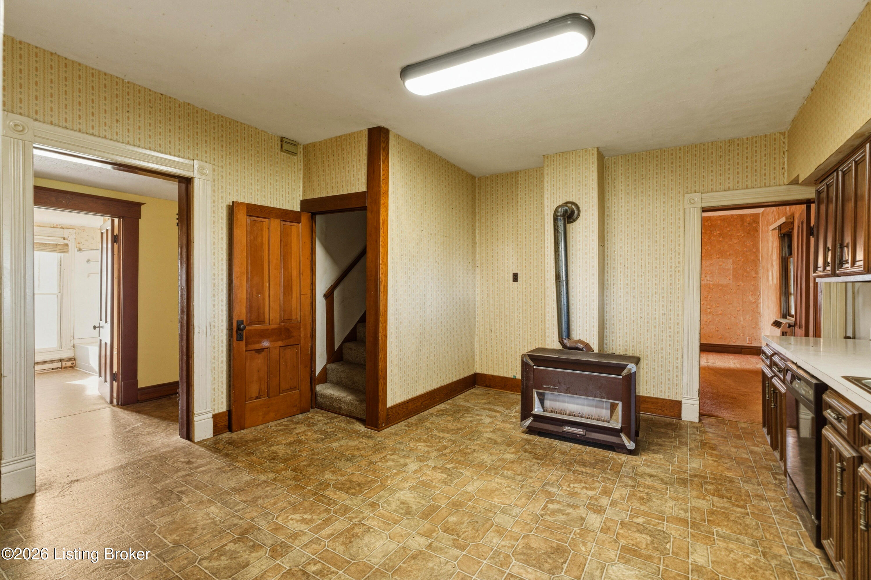 546 Banta Ln Property Photo 38