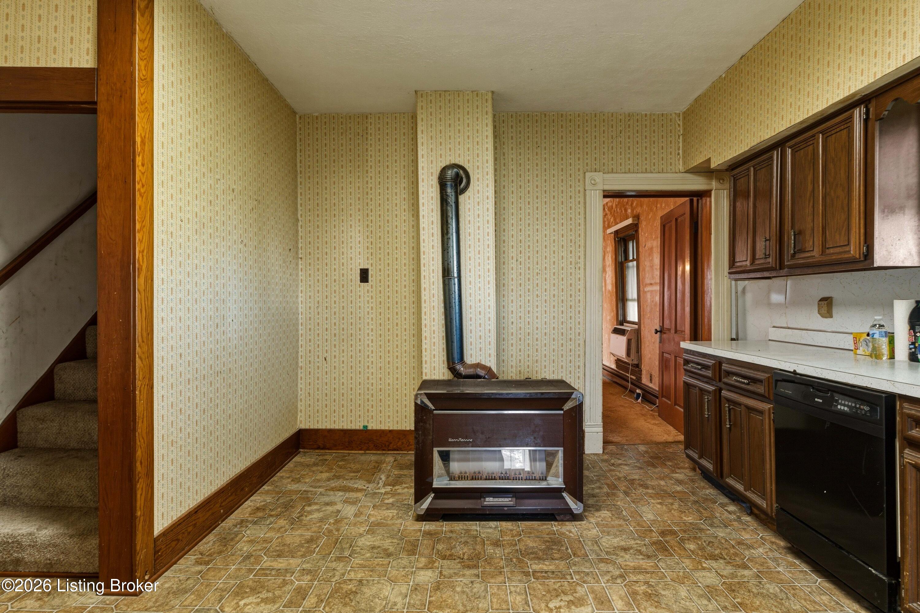 546 Banta Ln Property Photo 39