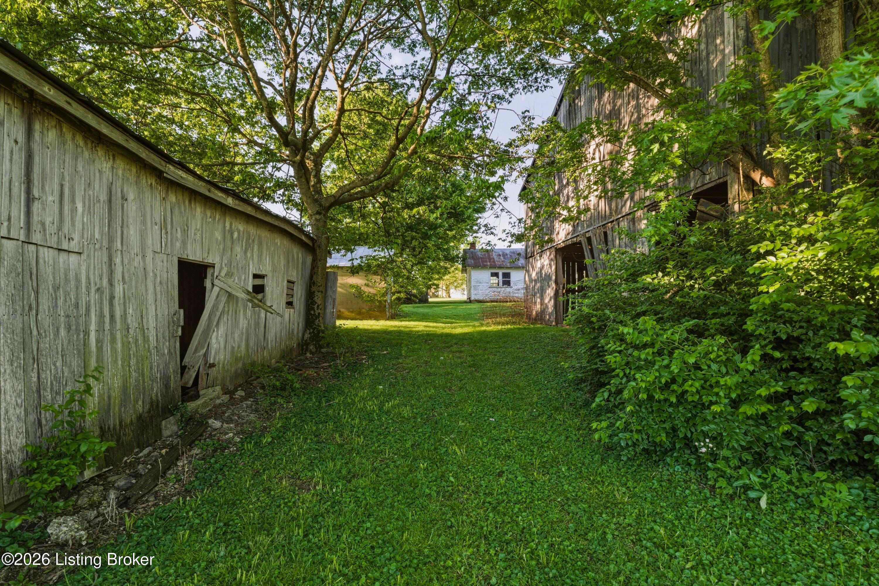 546 Banta Ln Property Photo 49