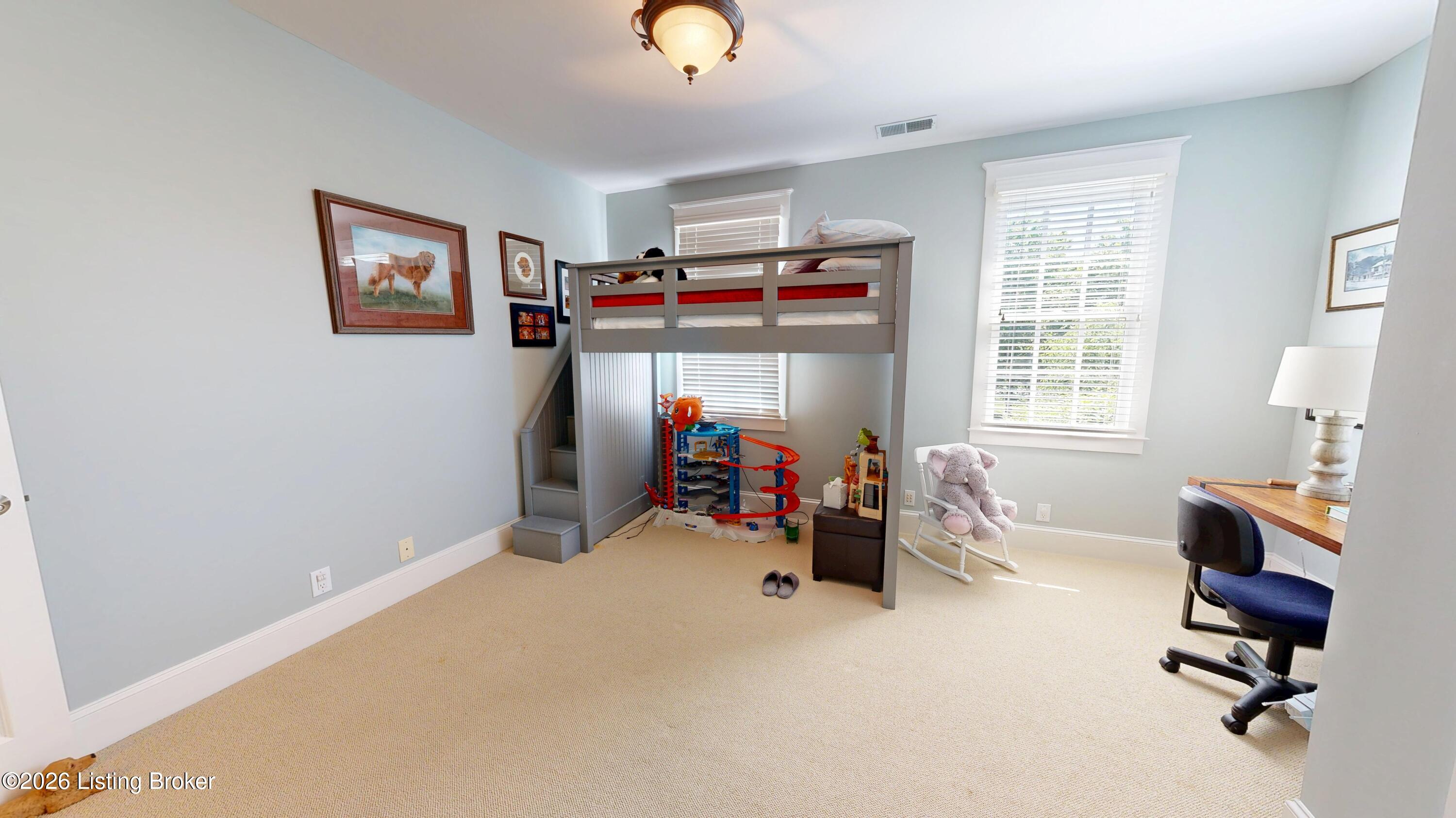 10602 Kings Crown Dr Property Photo 26