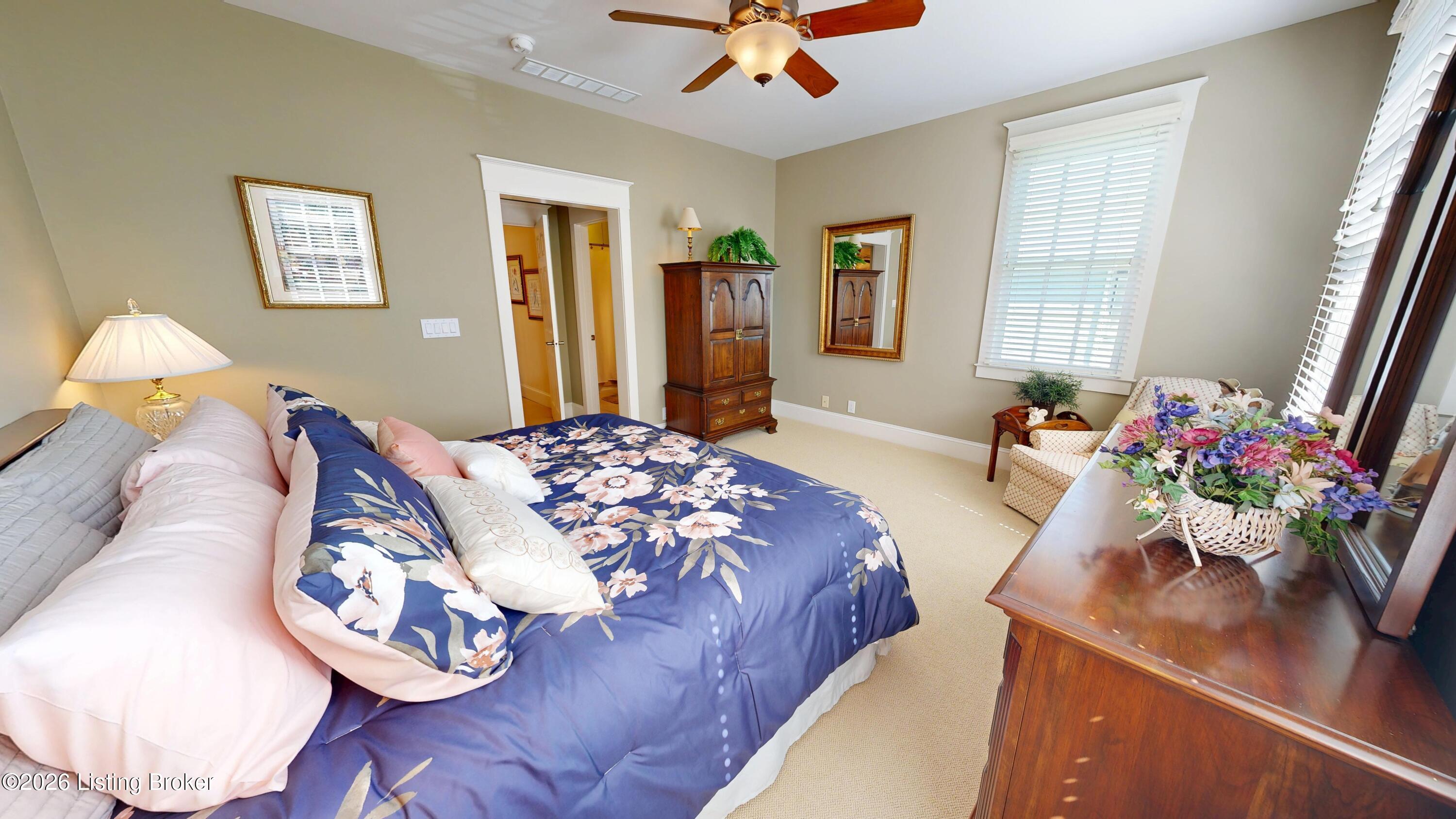 10602 Kings Crown Dr Property Photo 29