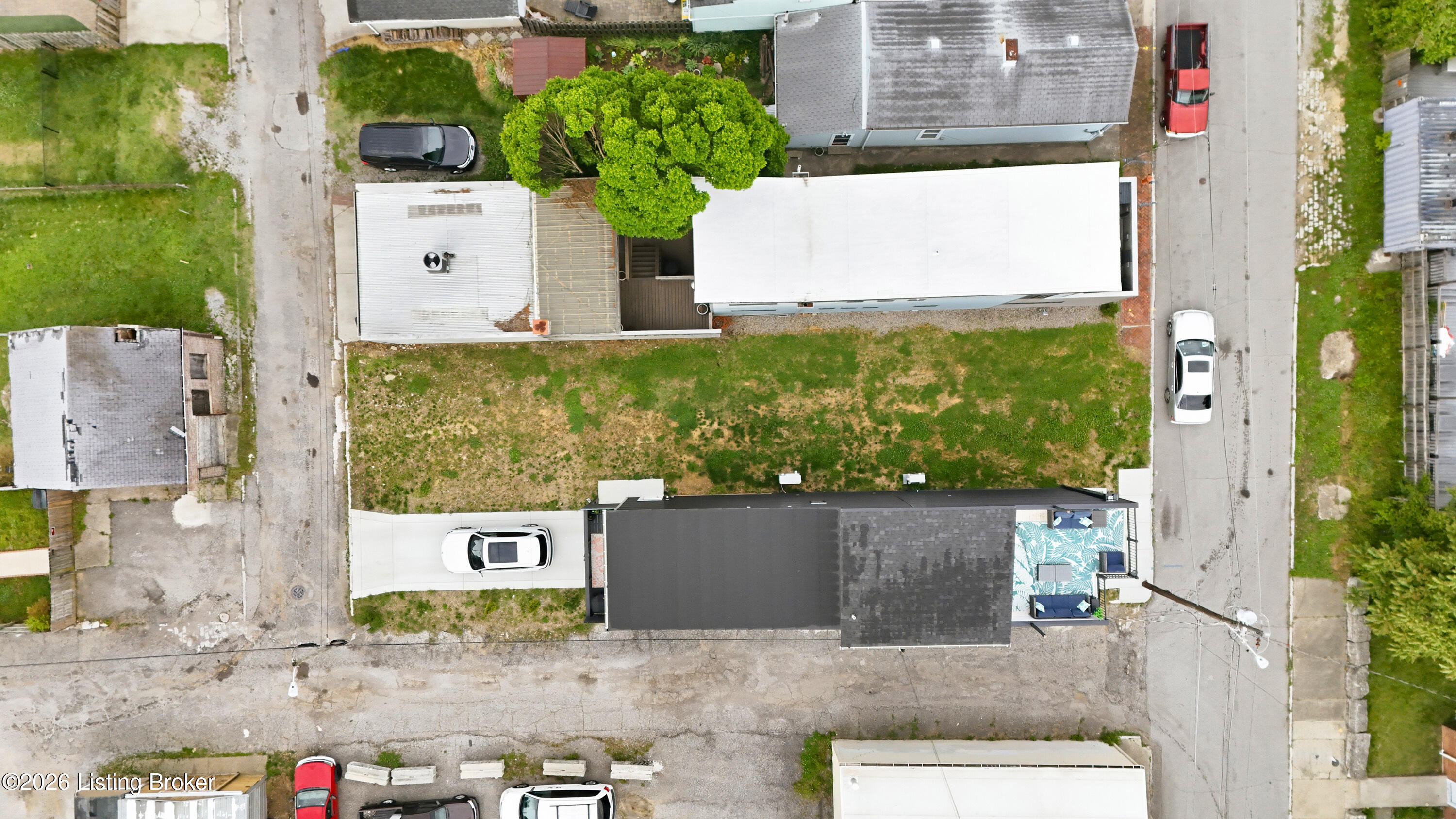 1014 Hull St Property Photo 5