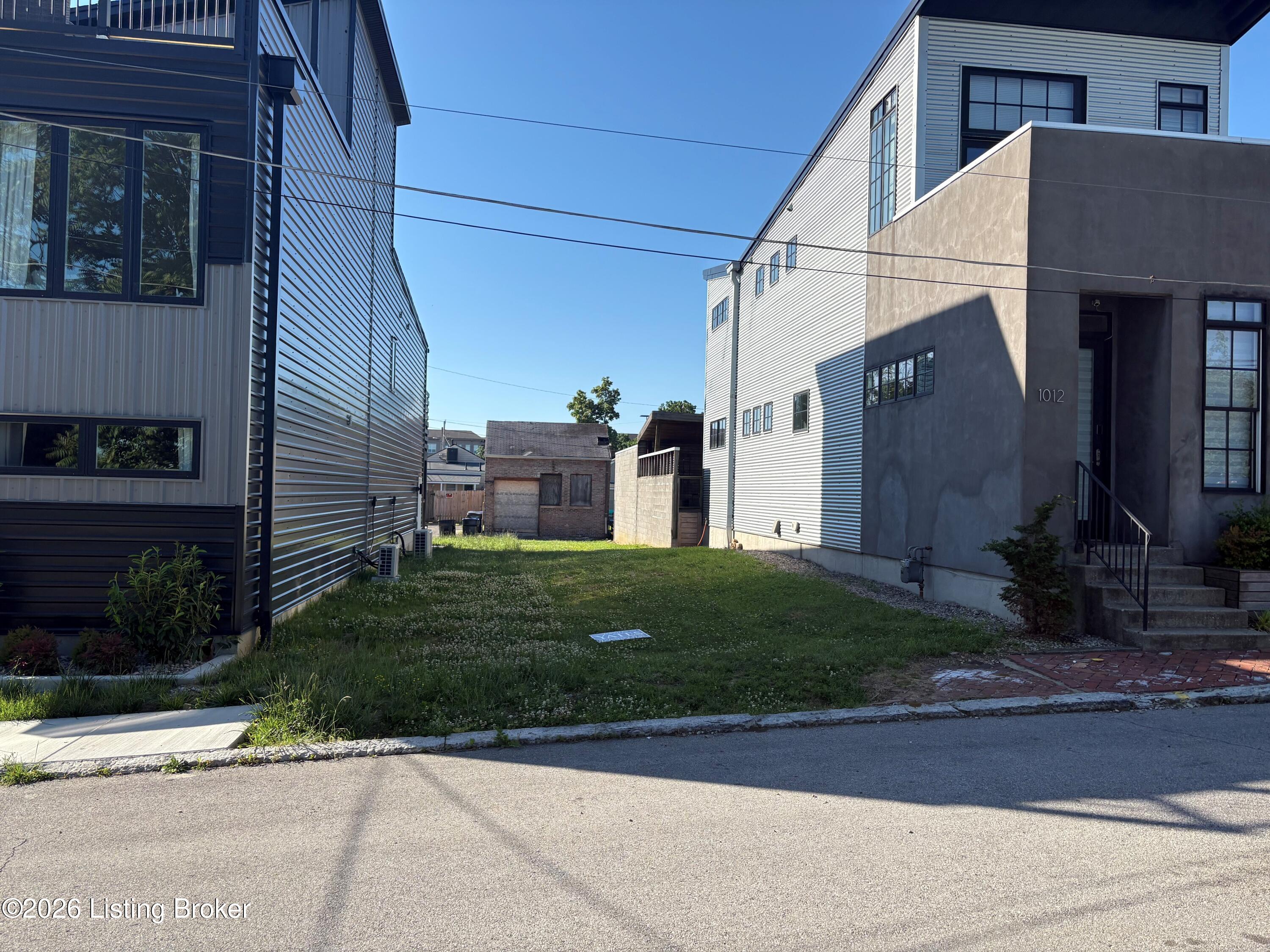 1014 Hull St Property Photo 7