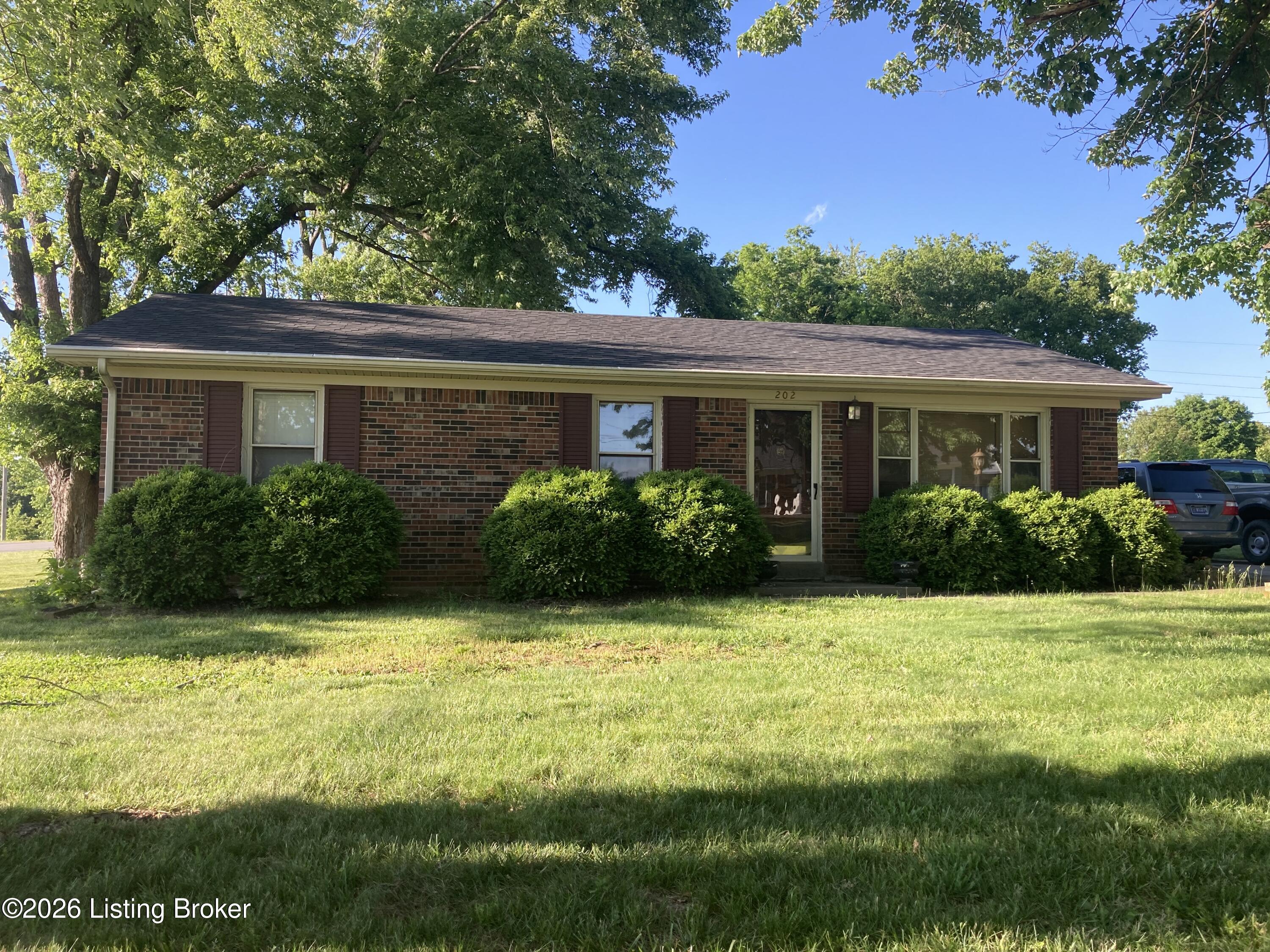 202 Saint Thomas Ct Property Photo 1