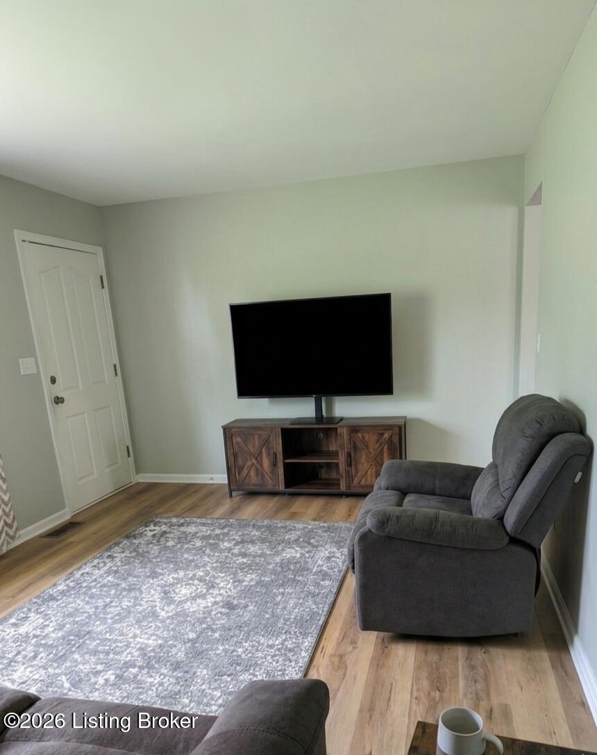 202 Saint Thomas Ct Property Photo 10