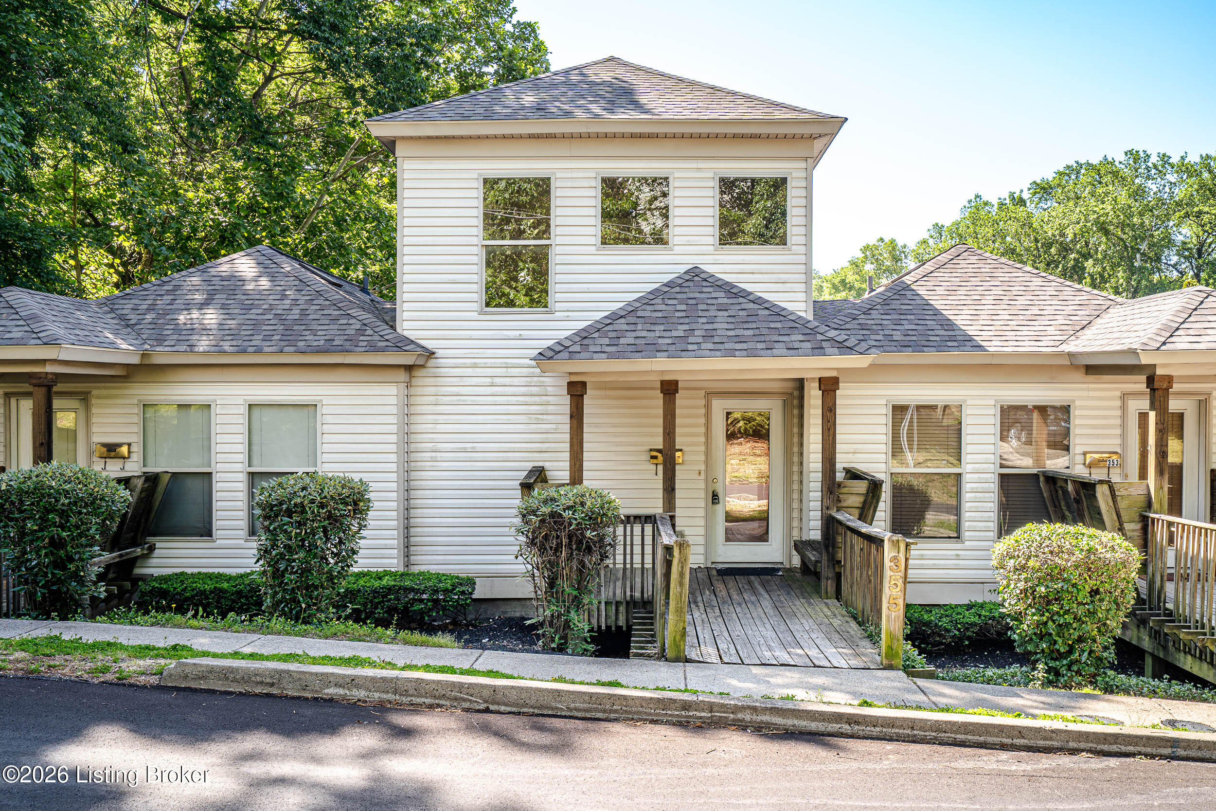 355 Kenilworth Rd
