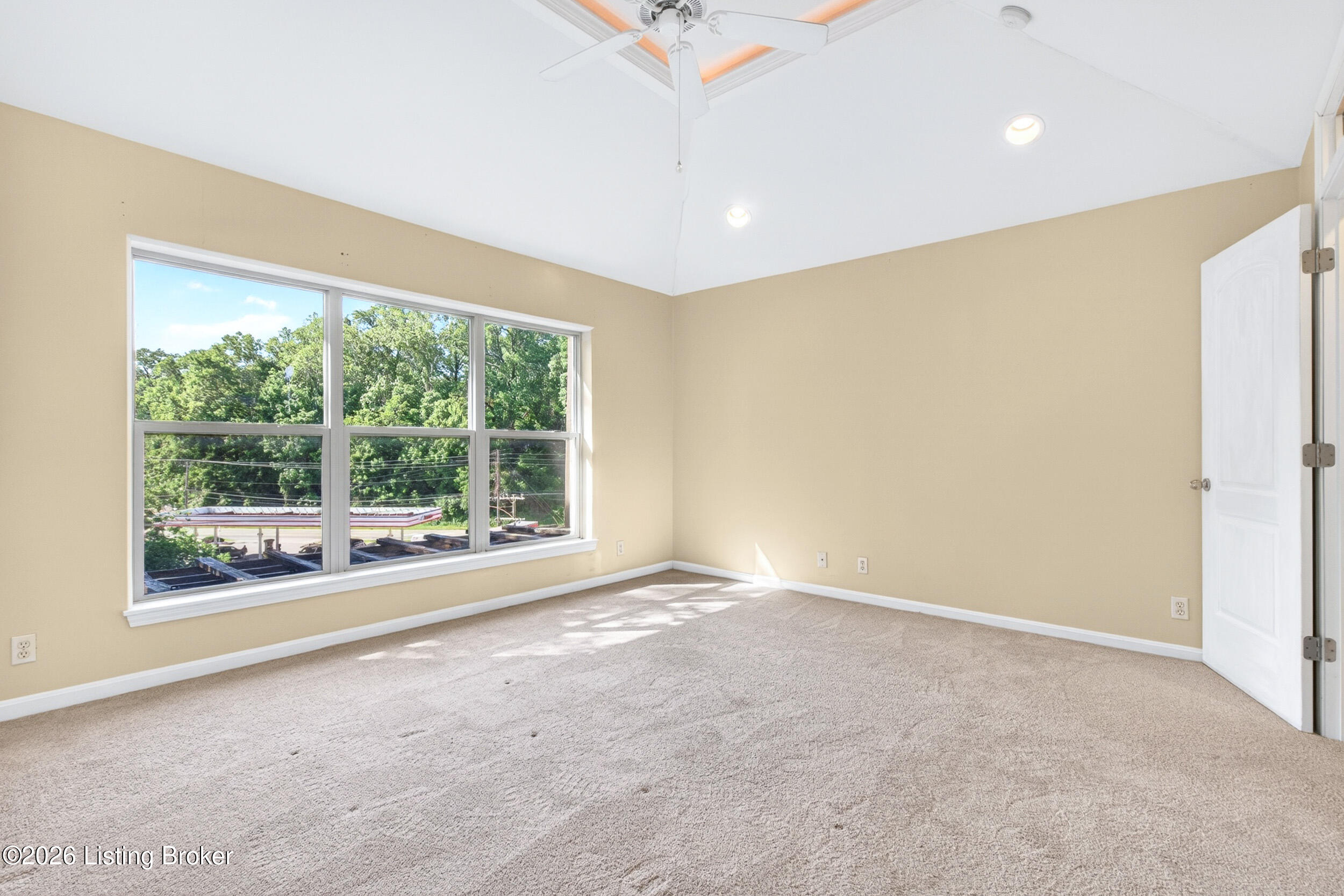 355 Kenilworth Rd Property Photo 22