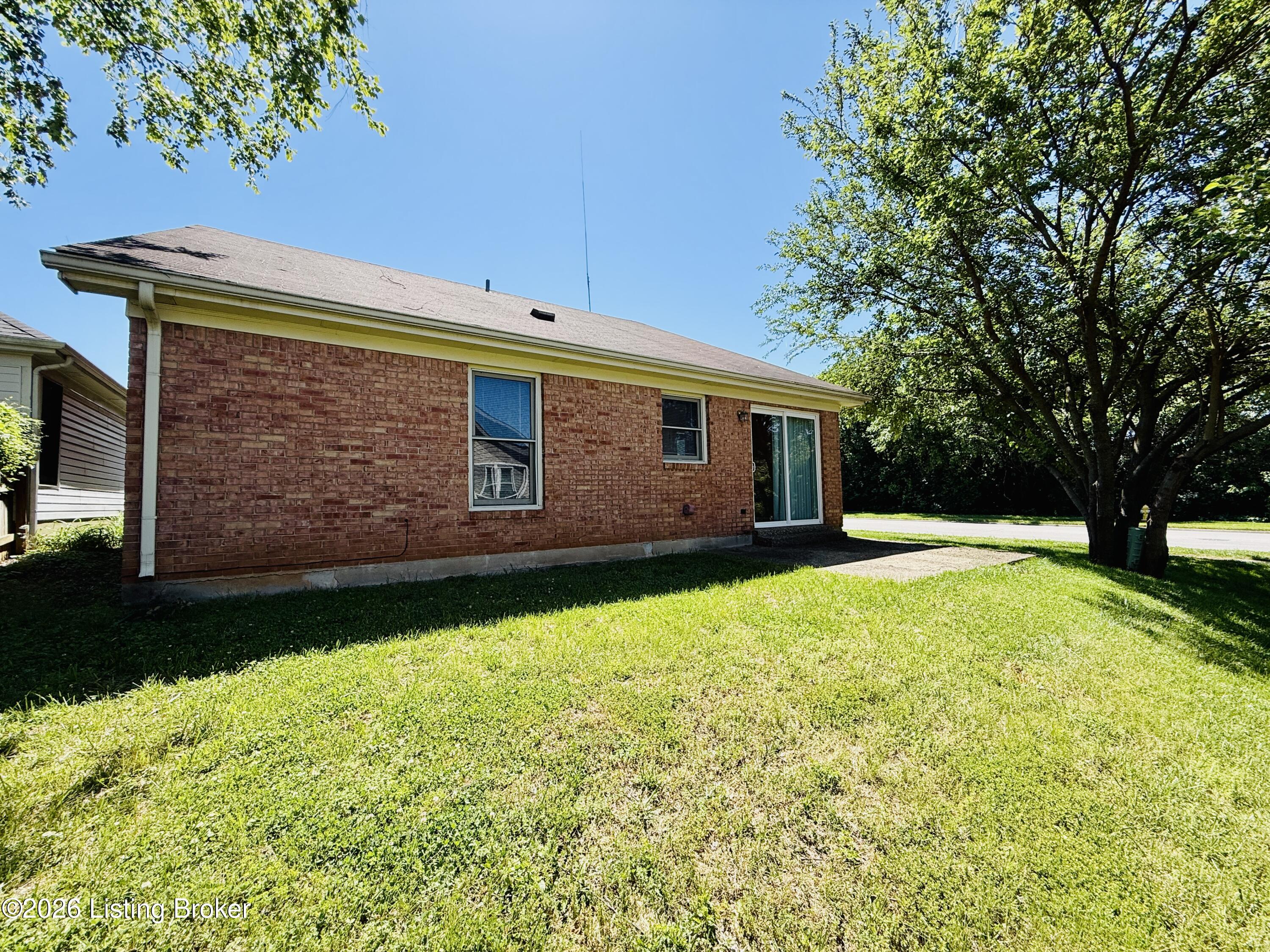 3208 Brightside Ct Property Photo 24