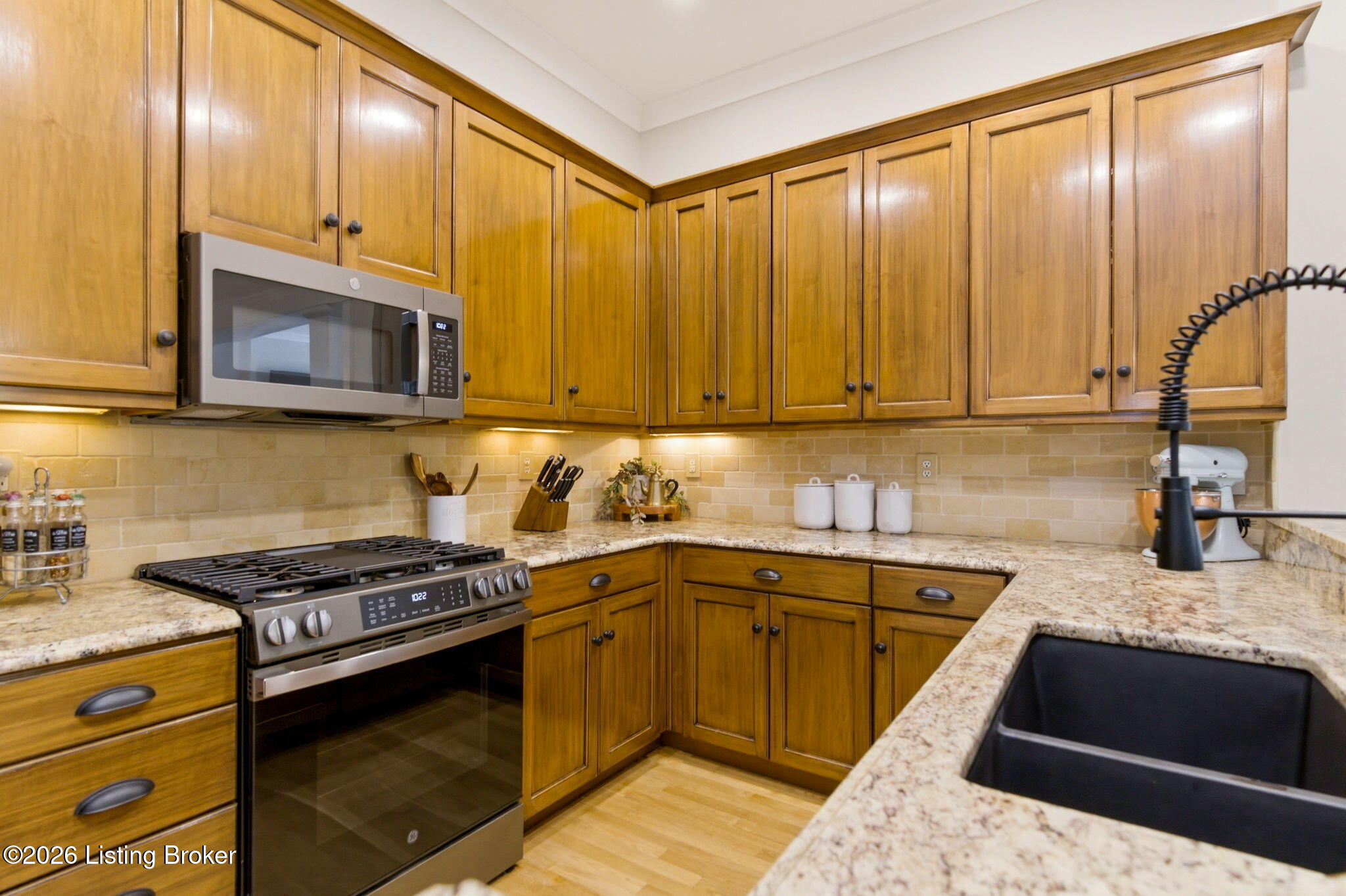 8401 Broecker Blvd Property Photo 17