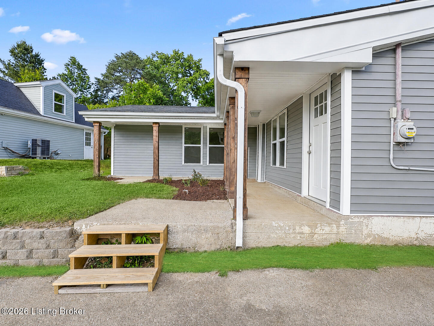 114 Hardin Ct Property Photo 5