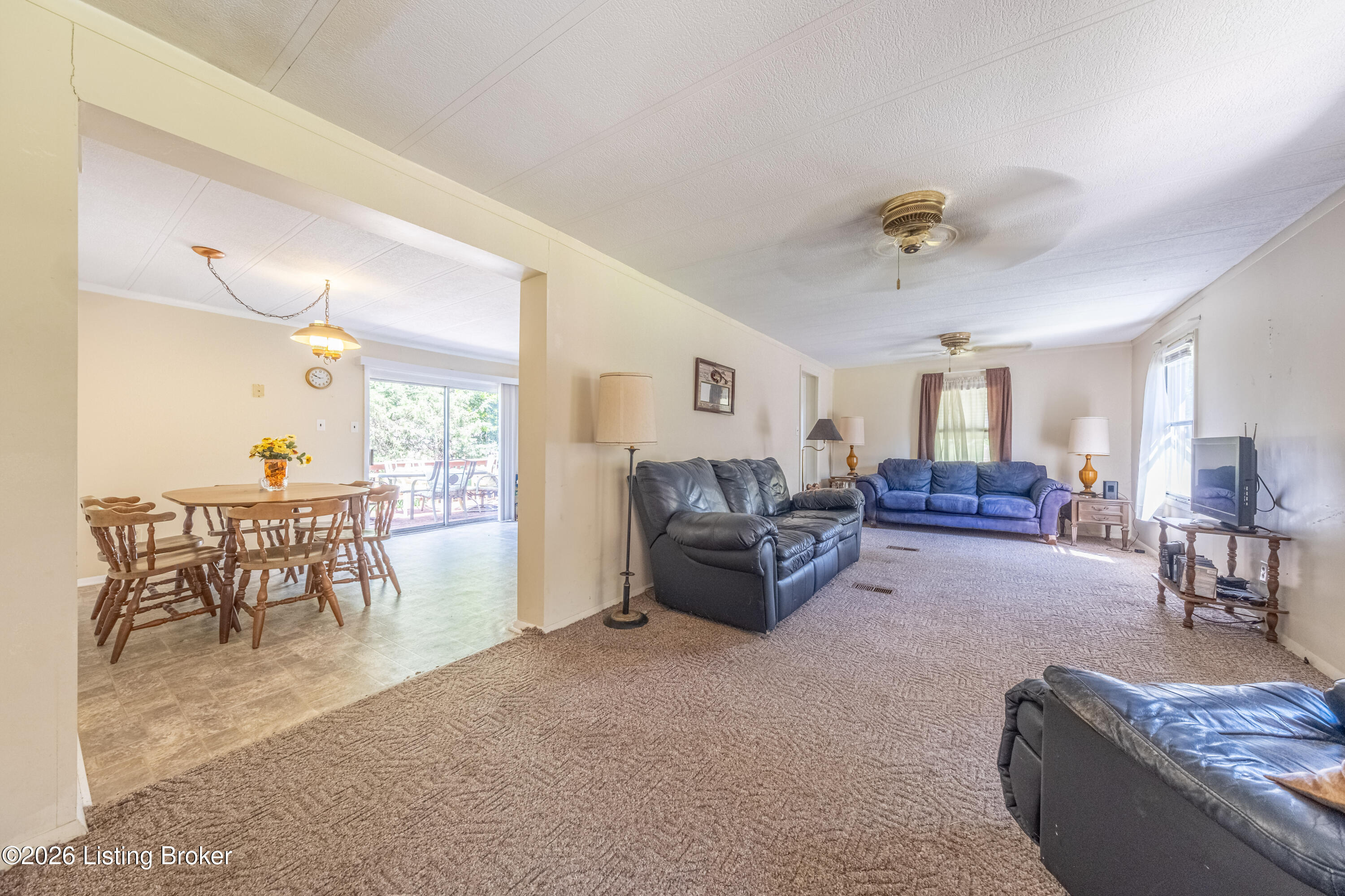 114 W Holiday Beach Loop Property Photo 6
