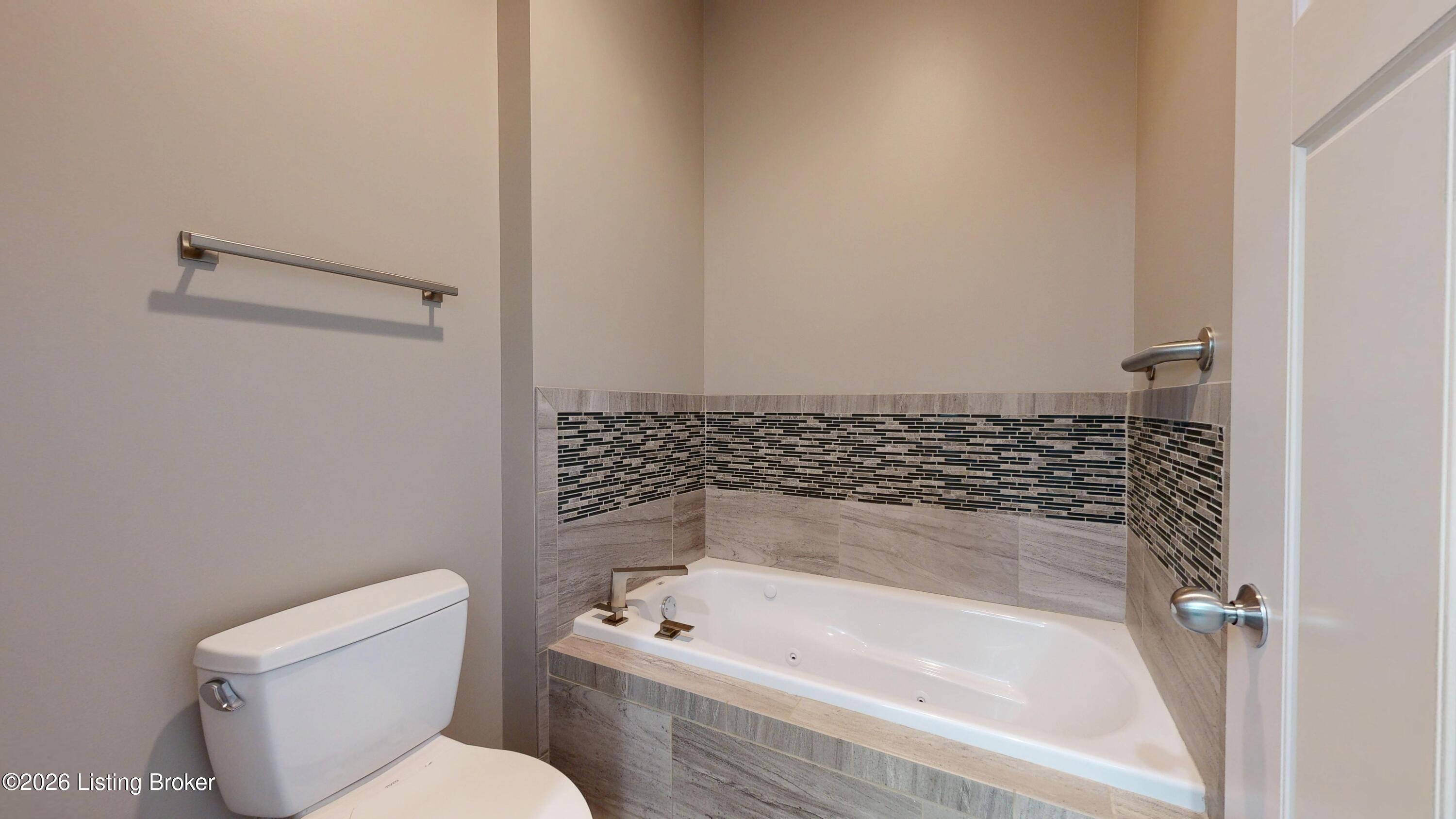 1409 Mockingbird Terrace Dr 403 Property Photo 26