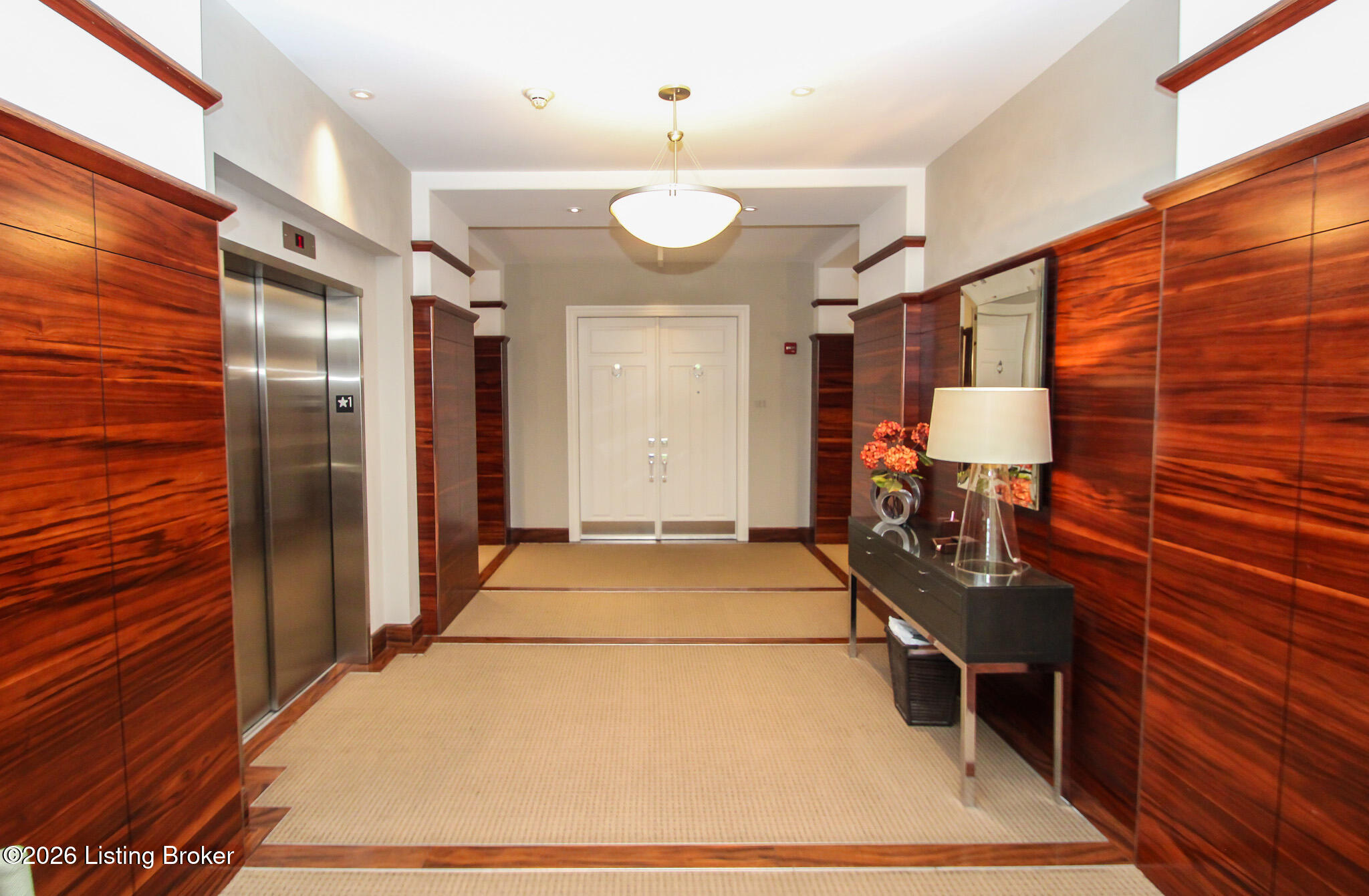 1409 Mockingbird Terrace Dr 403 Property Photo 33