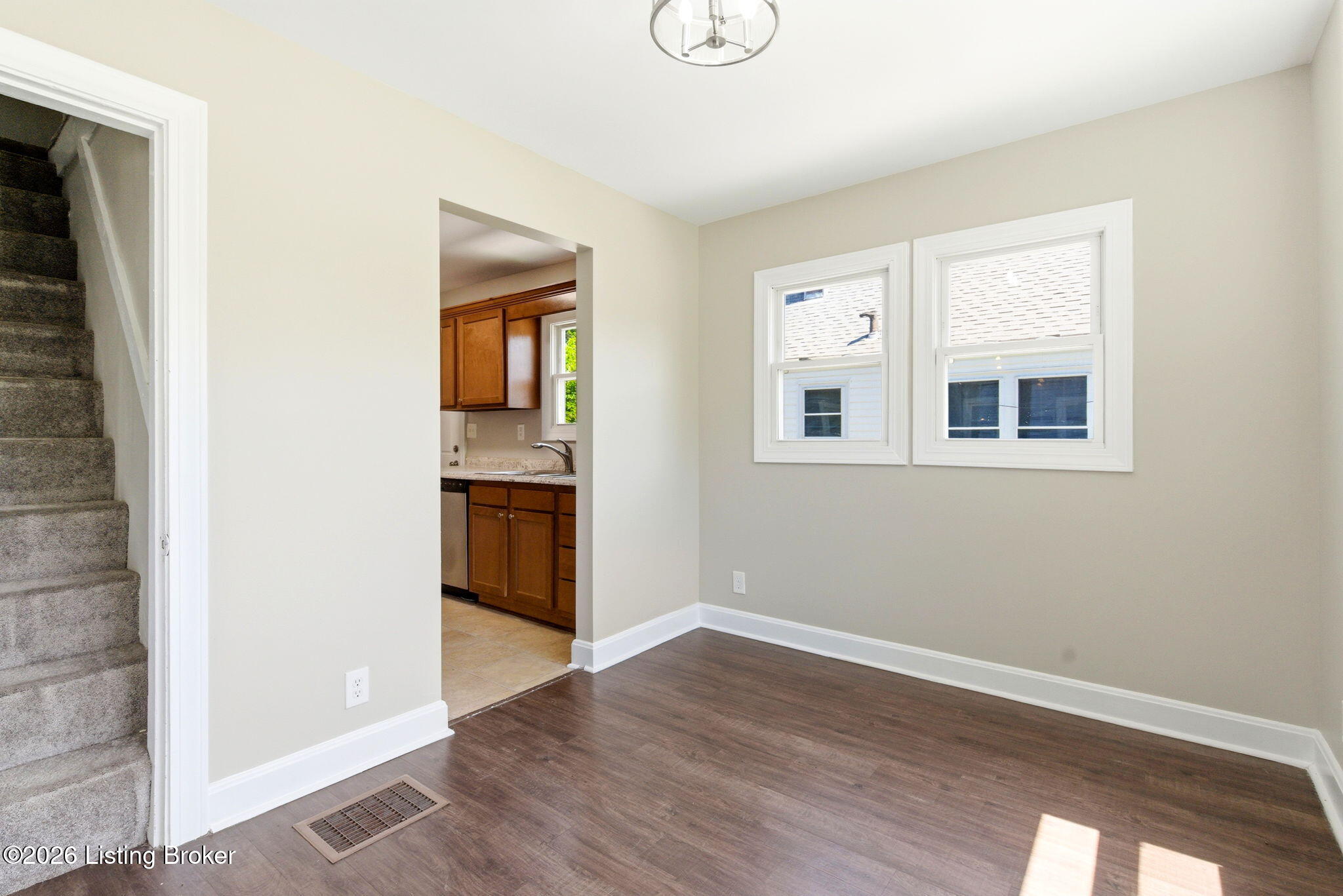 1403 Mccoy Ave Property Photo 9