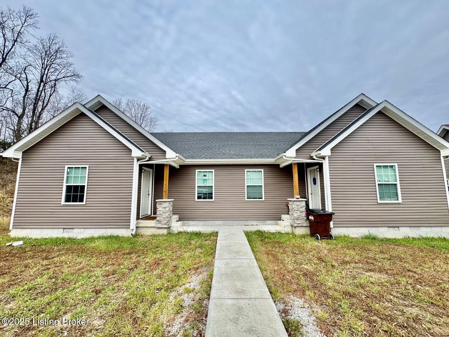 1445 Harrodsburg Rd Property Photo 1