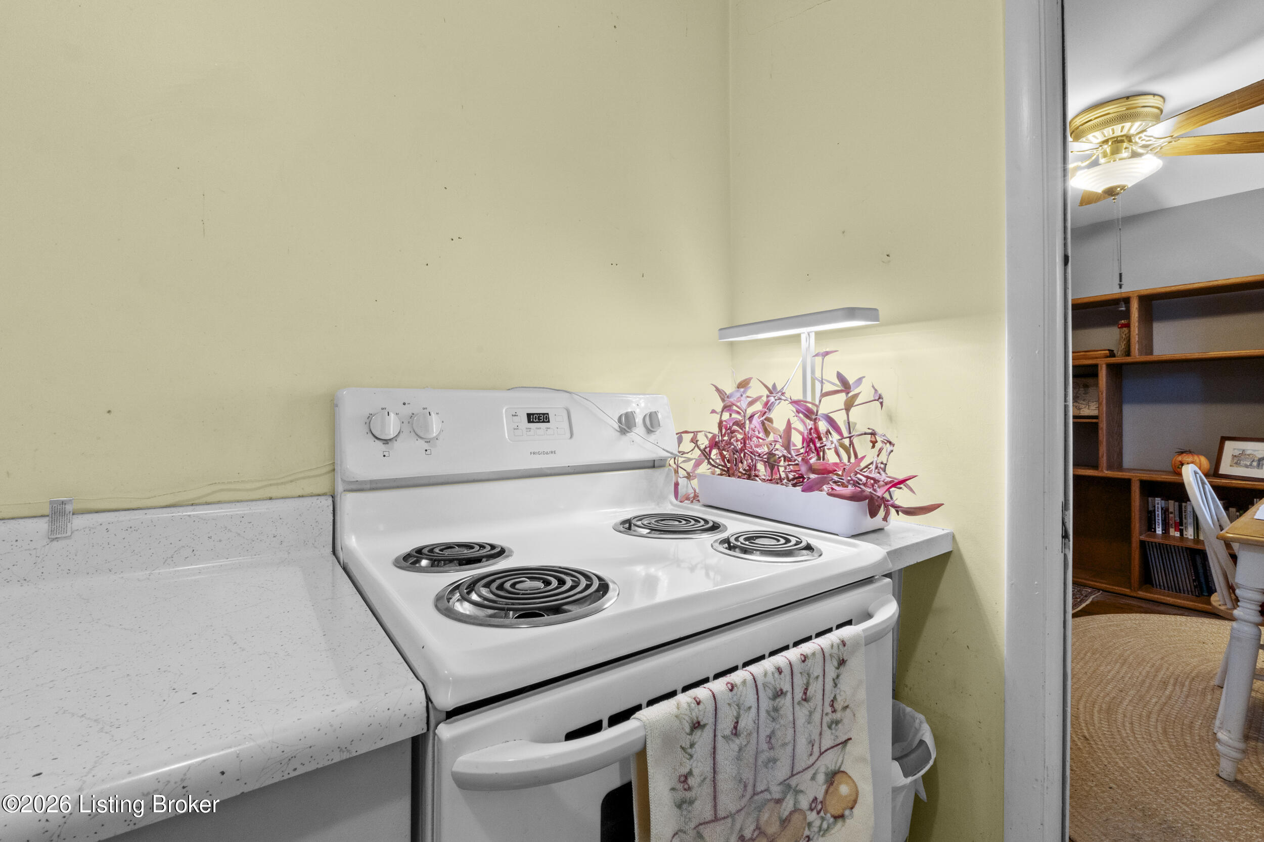 198 Crescent Ave Apt 6 Property Photo 11