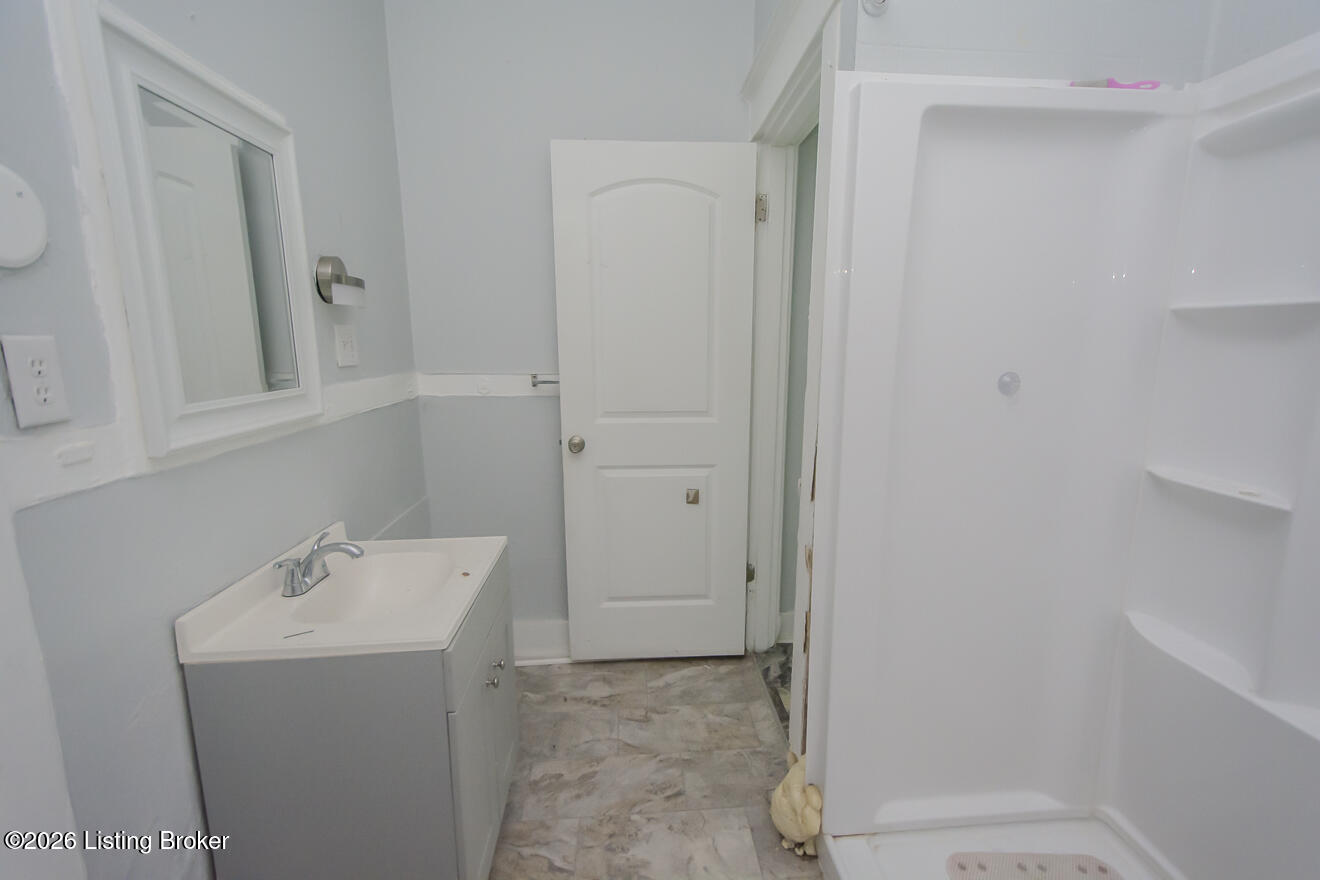 1349 S 26th St Property Photo 17