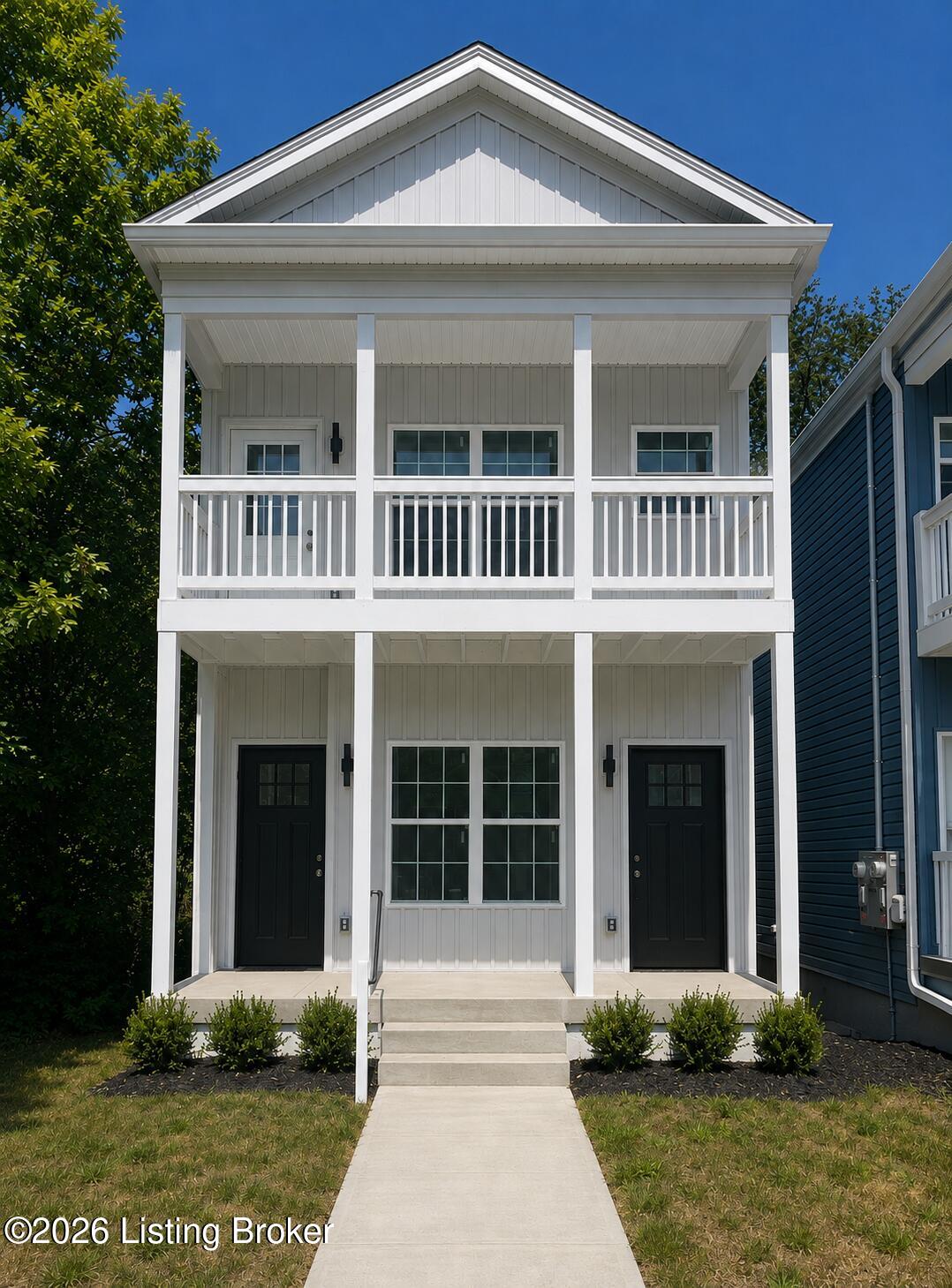 601 E Hill St A & B Property Photo 1