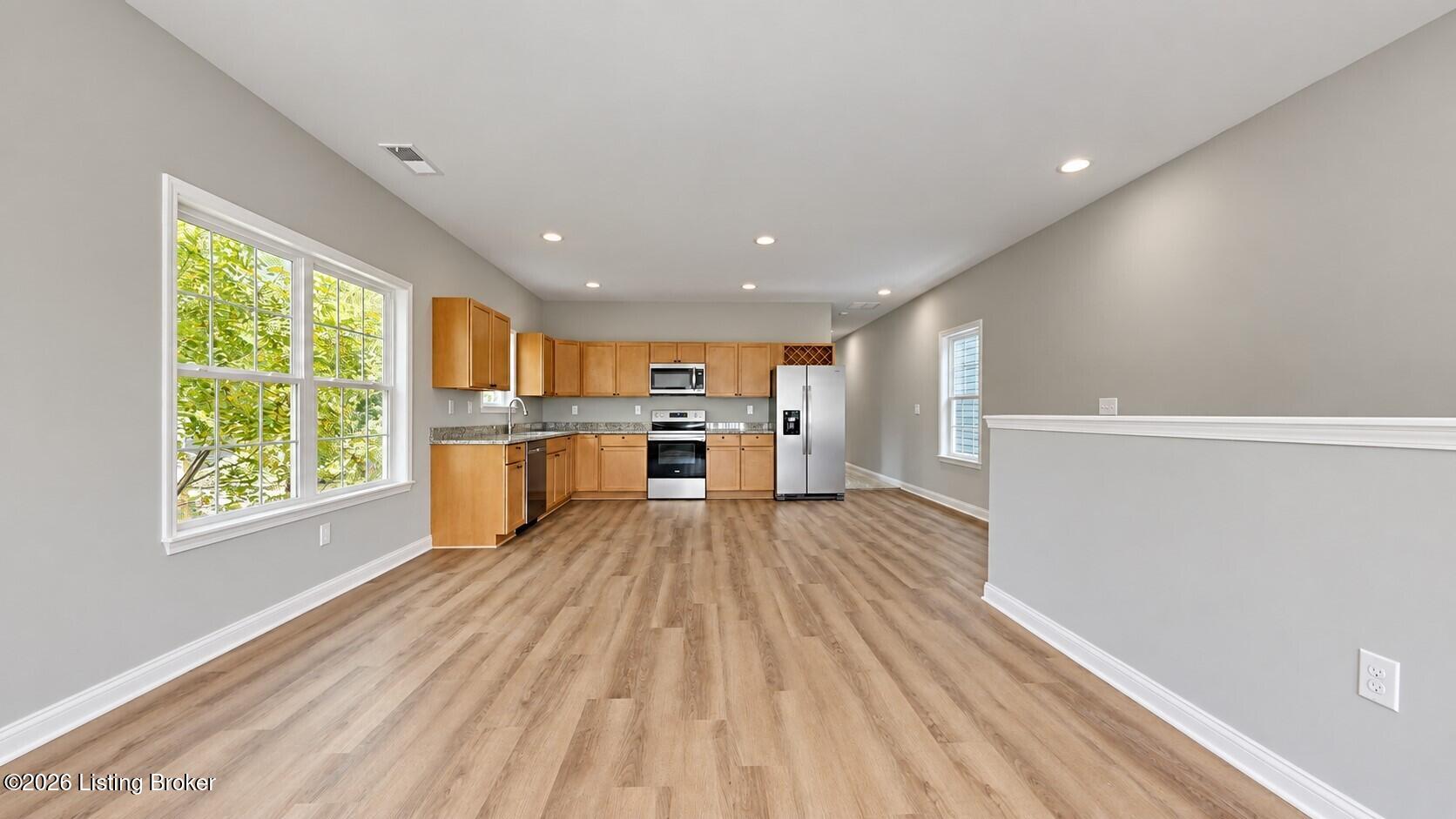601 E Hill St A & B Property Photo 22