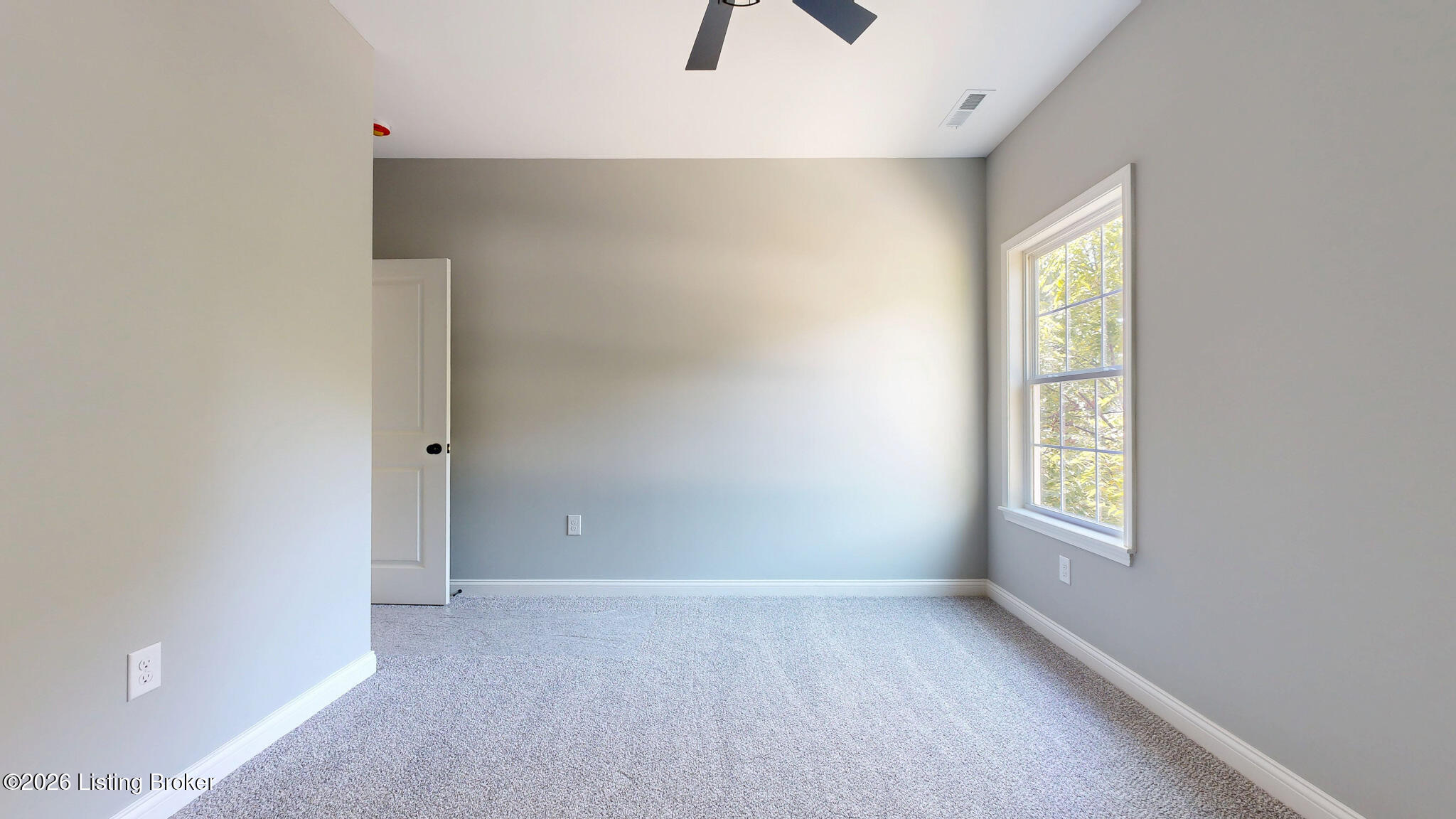 601 E Hill St A & B Property Photo 26