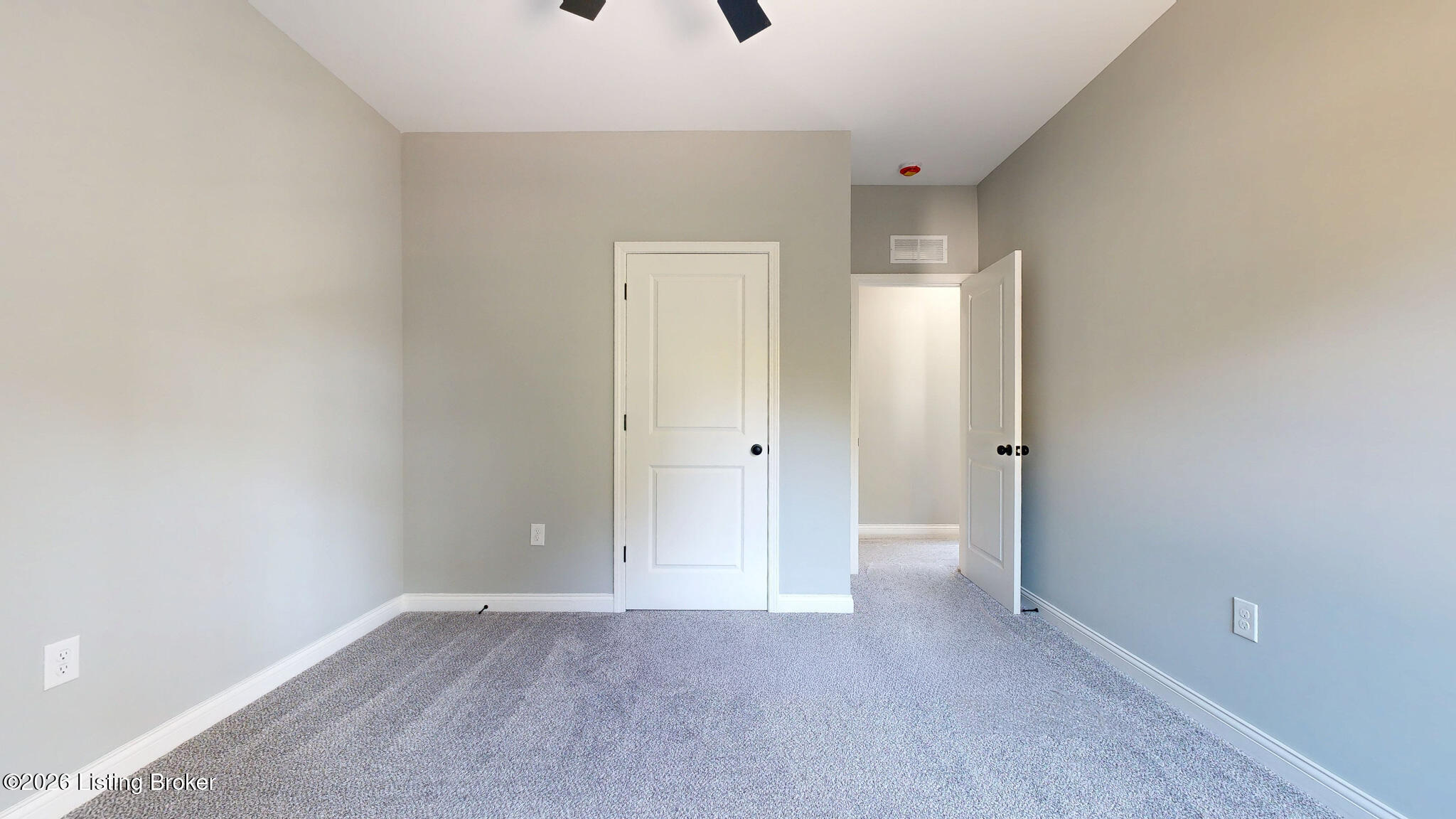 601 E Hill St A & B Property Photo 27