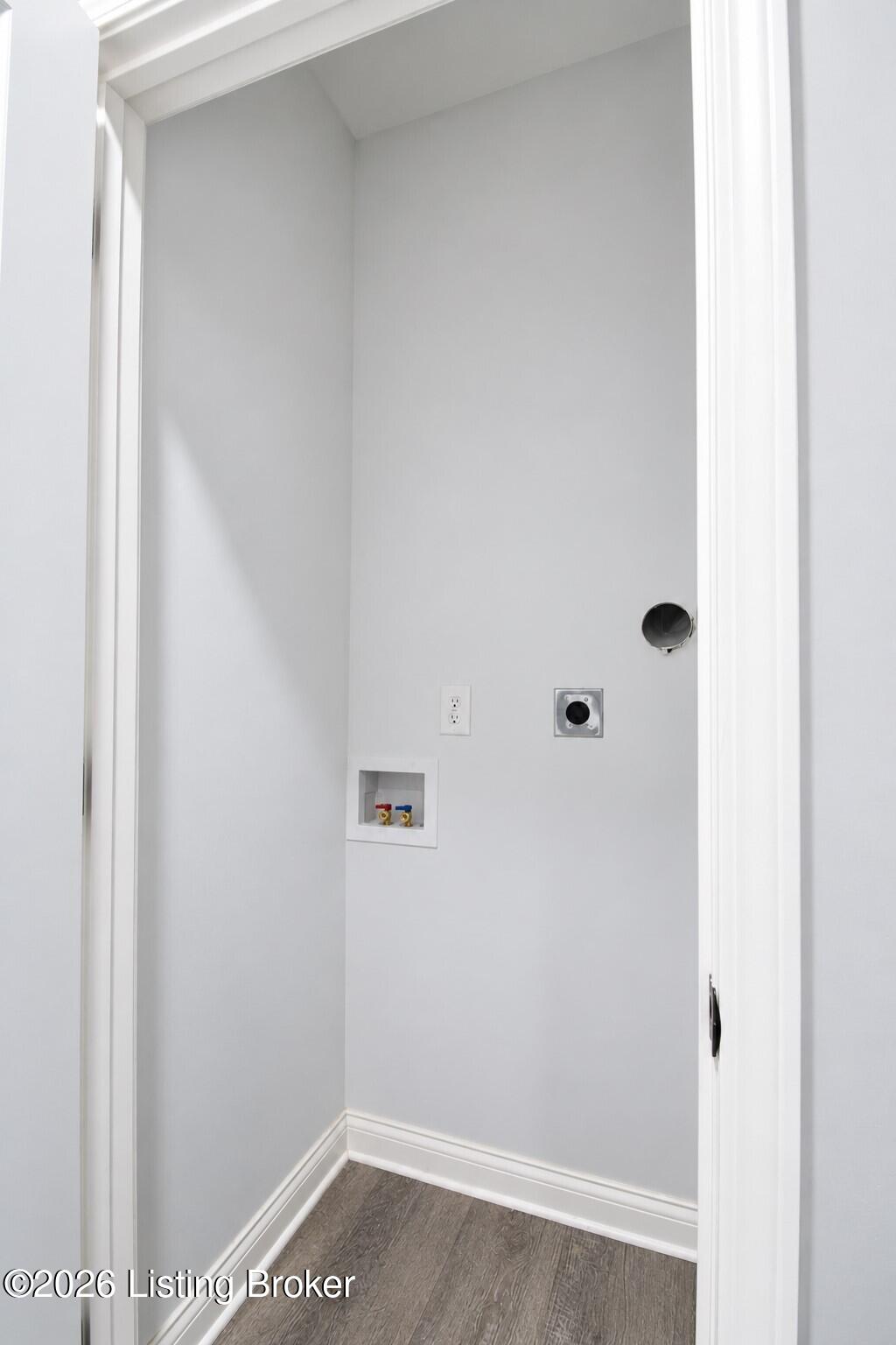 601 E Hill St A & B Property Photo 44