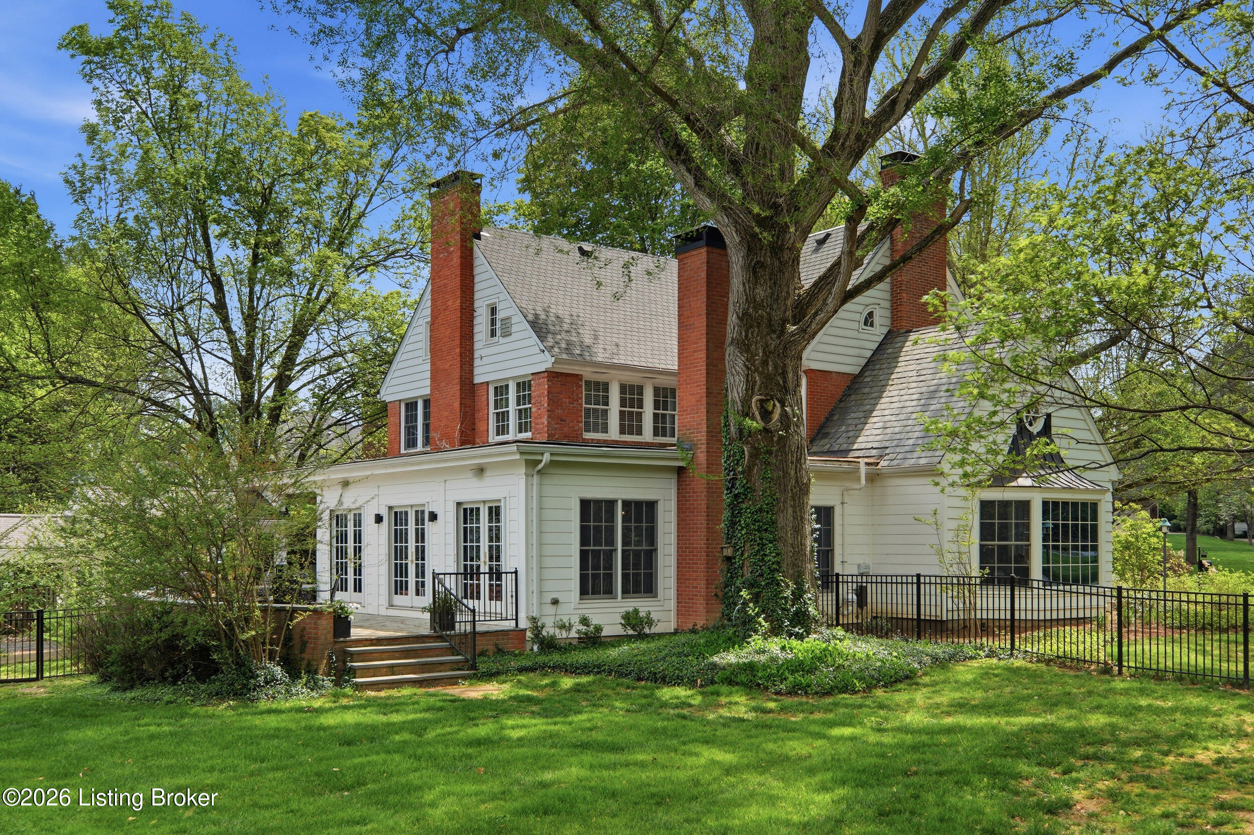 137 Sagamore Rd Property Photo 1