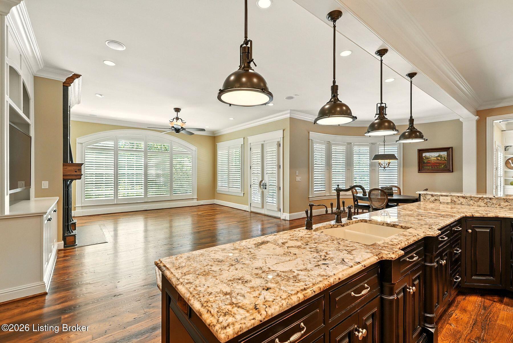 5402 Farm Ridge Ln Property Photo 17