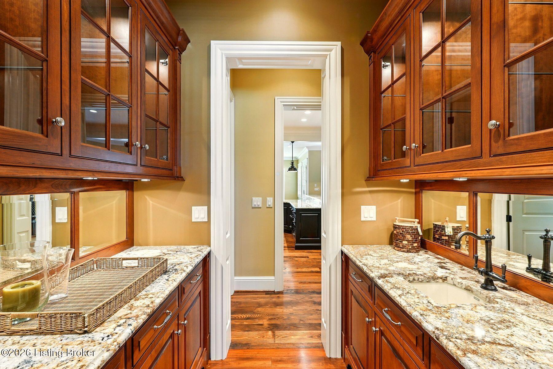 5402 Farm Ridge Ln Property Photo 21