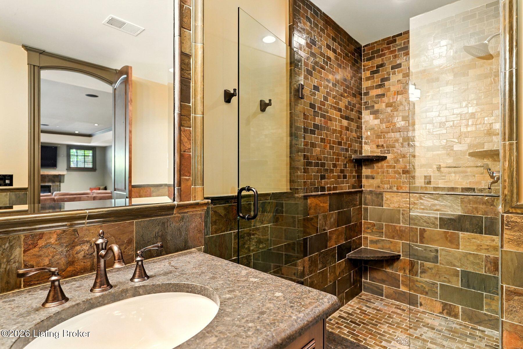5402 Farm Ridge Ln Property Photo 59
