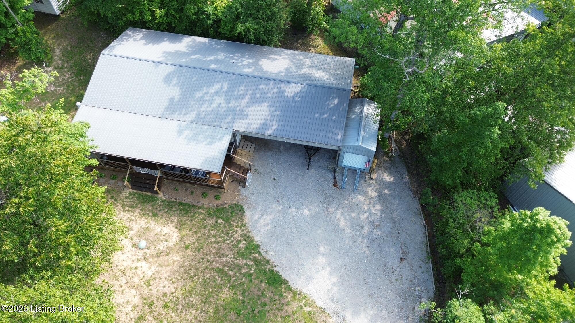 1520 Ambassador Loop Property Photo 32