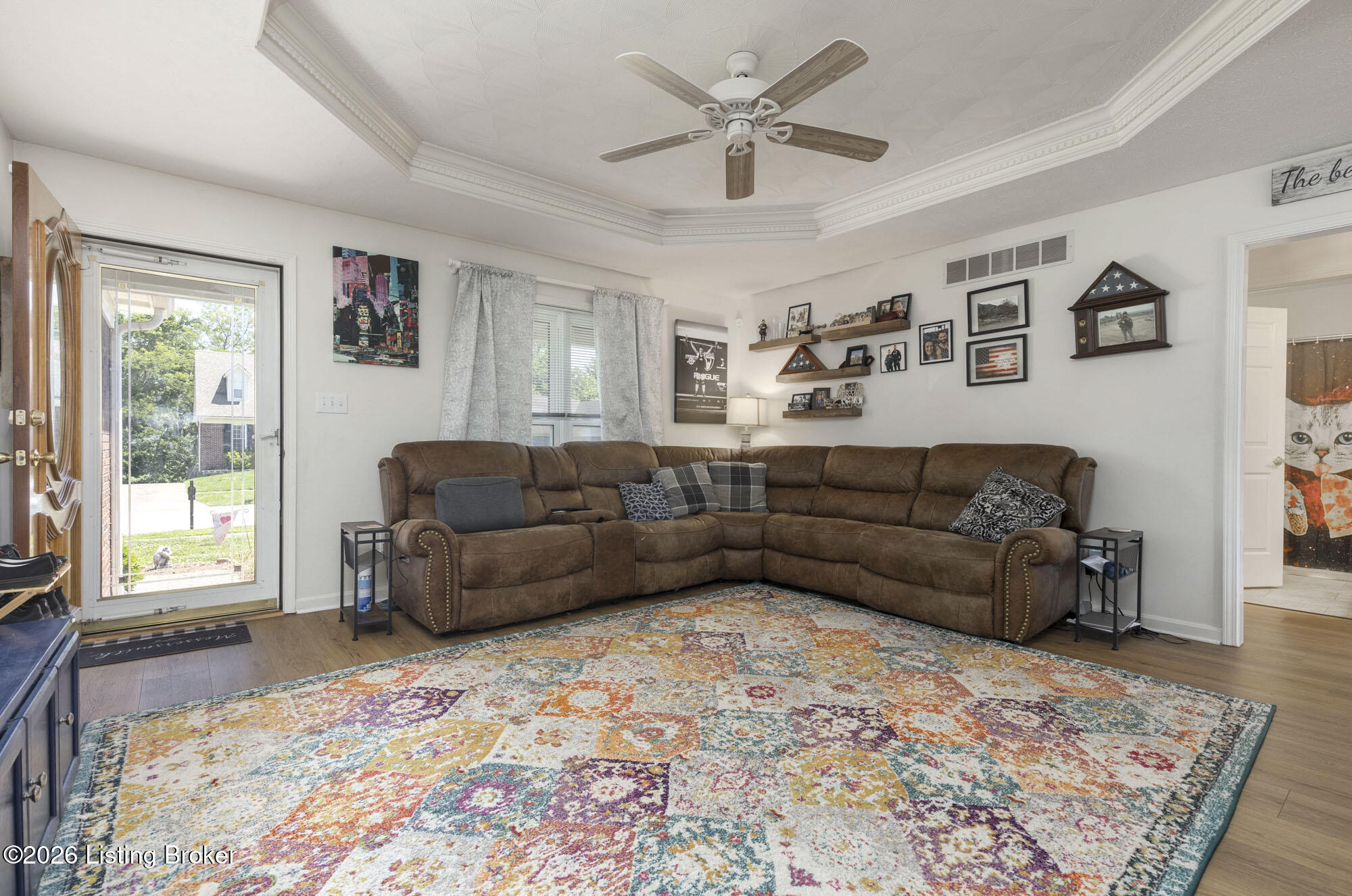 10000 Evening Star Dr Property Photo 3