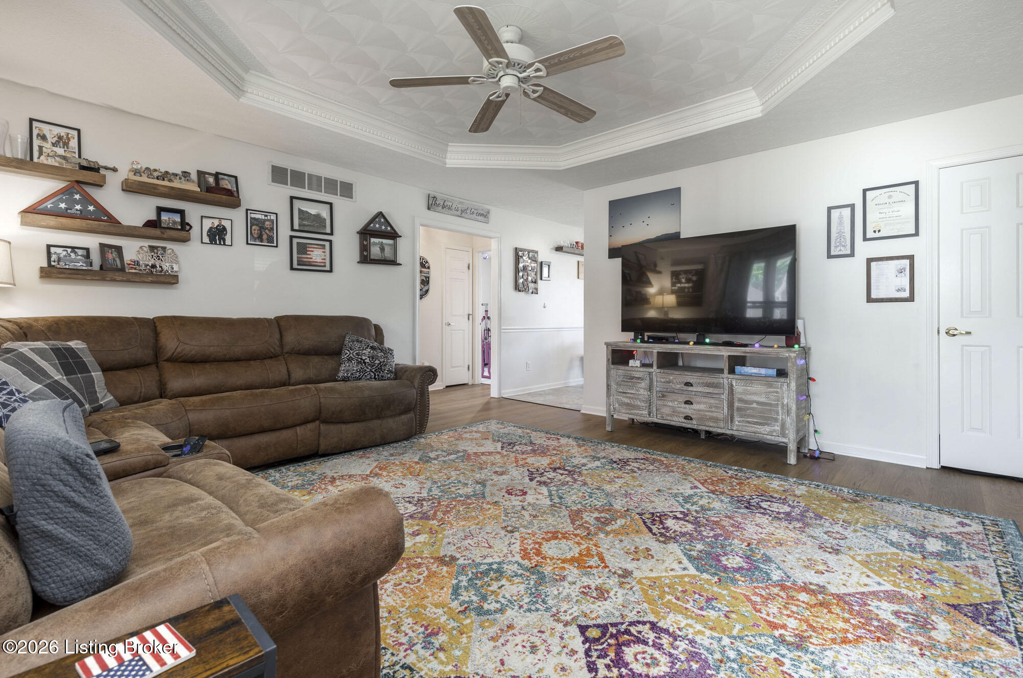 10000 Evening Star Dr Property Photo 4