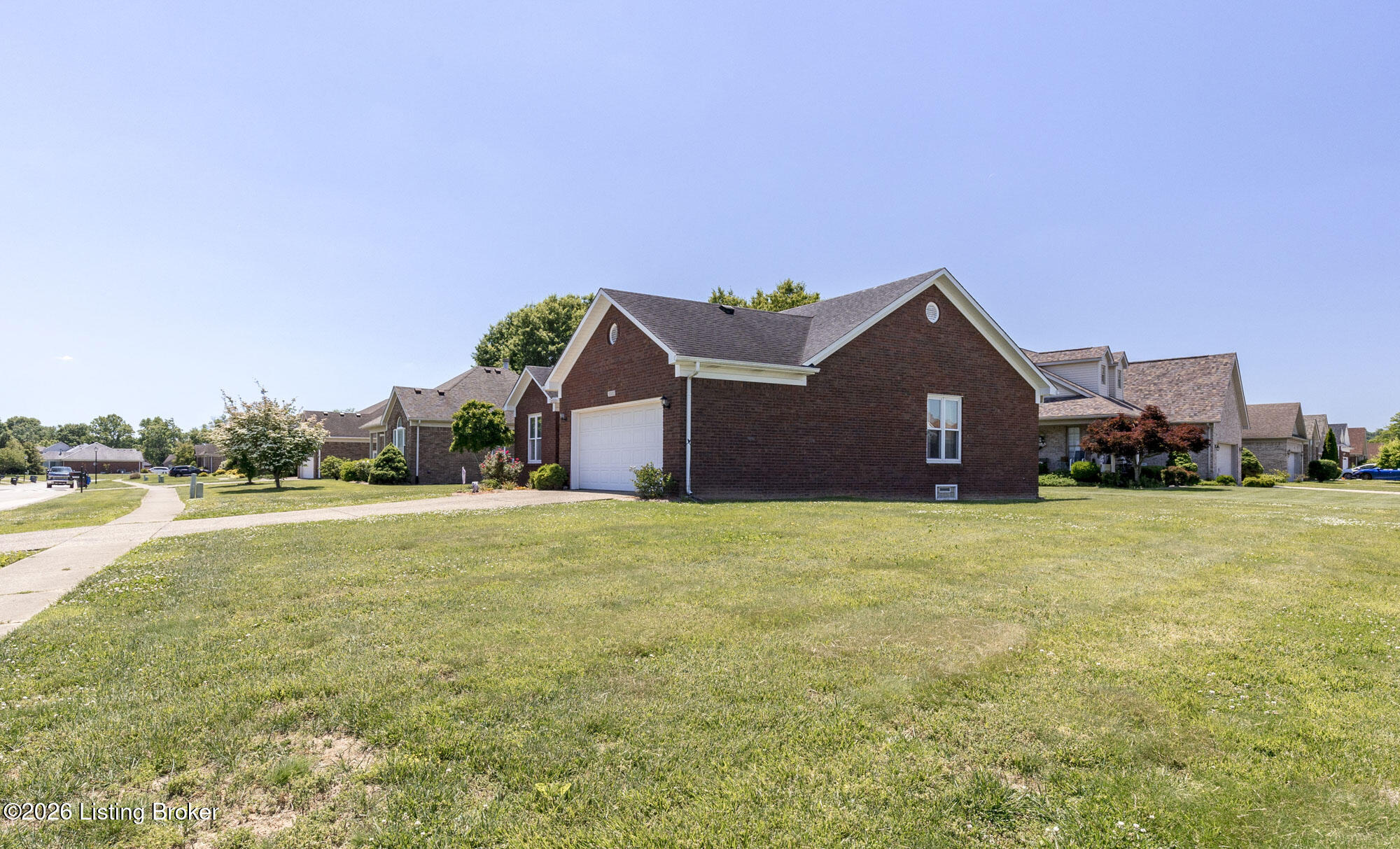 10000 Evening Star Dr Property Photo 27