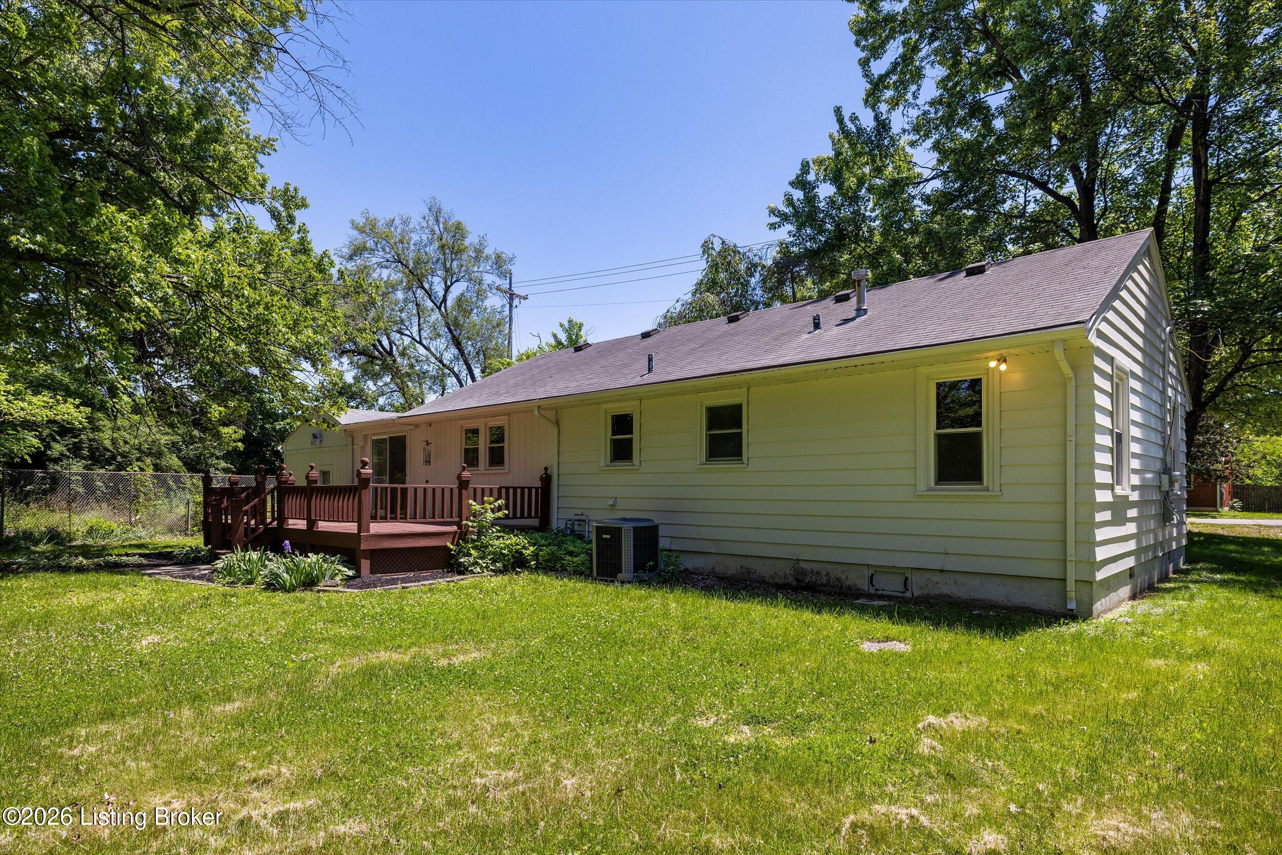 2403 Mercer Ave Property Photo 32