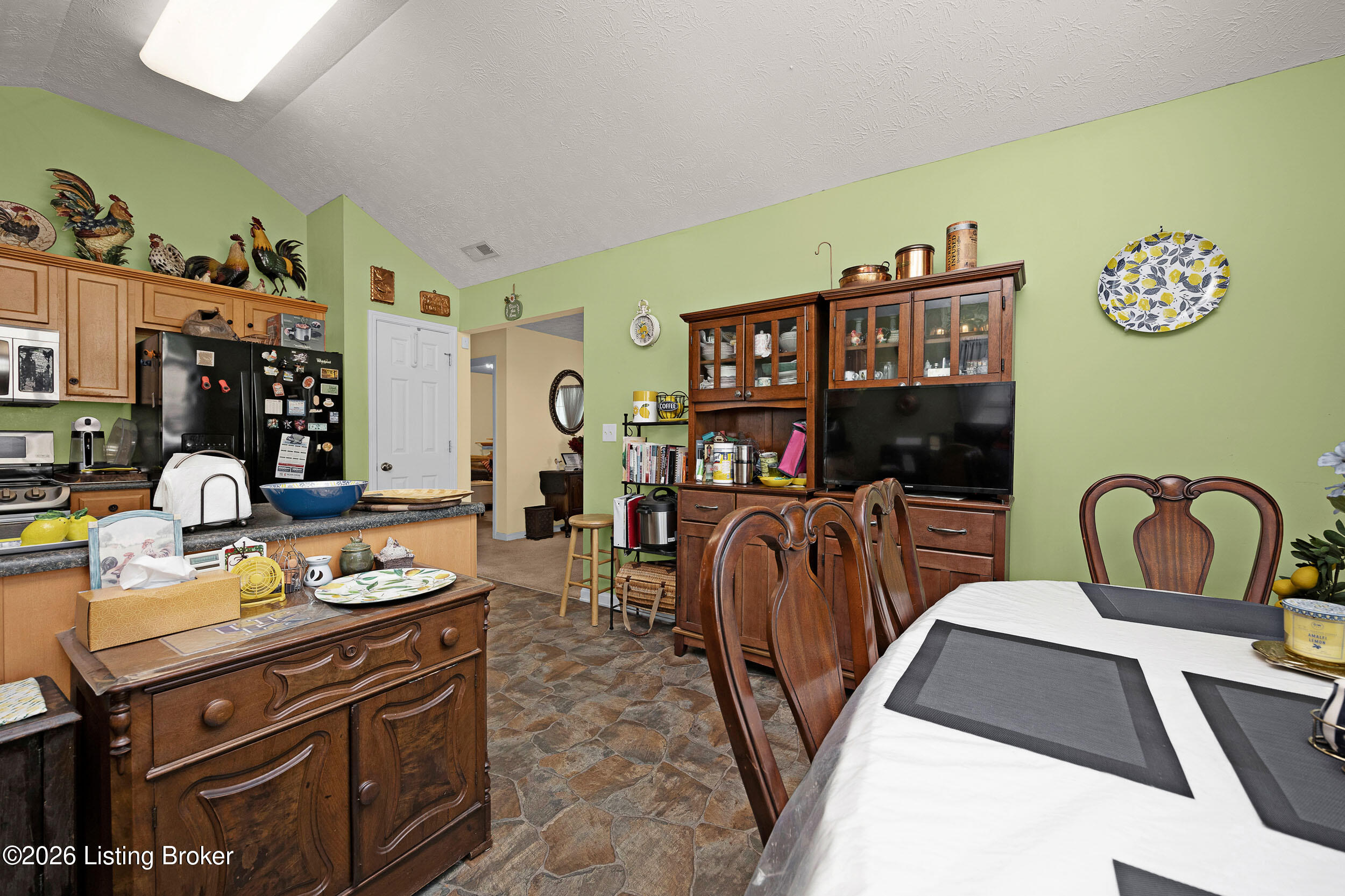 6227 Valley Forest Dr Property Photo 11