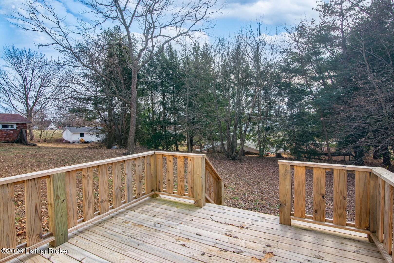 308 Lincoln St Property Photo 6