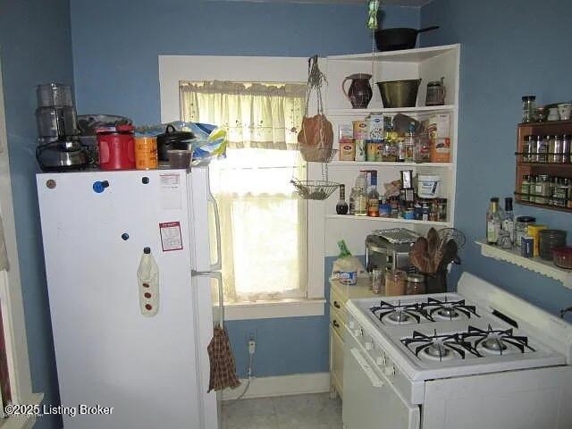 164 N Bellaire Ave Property Photo 5