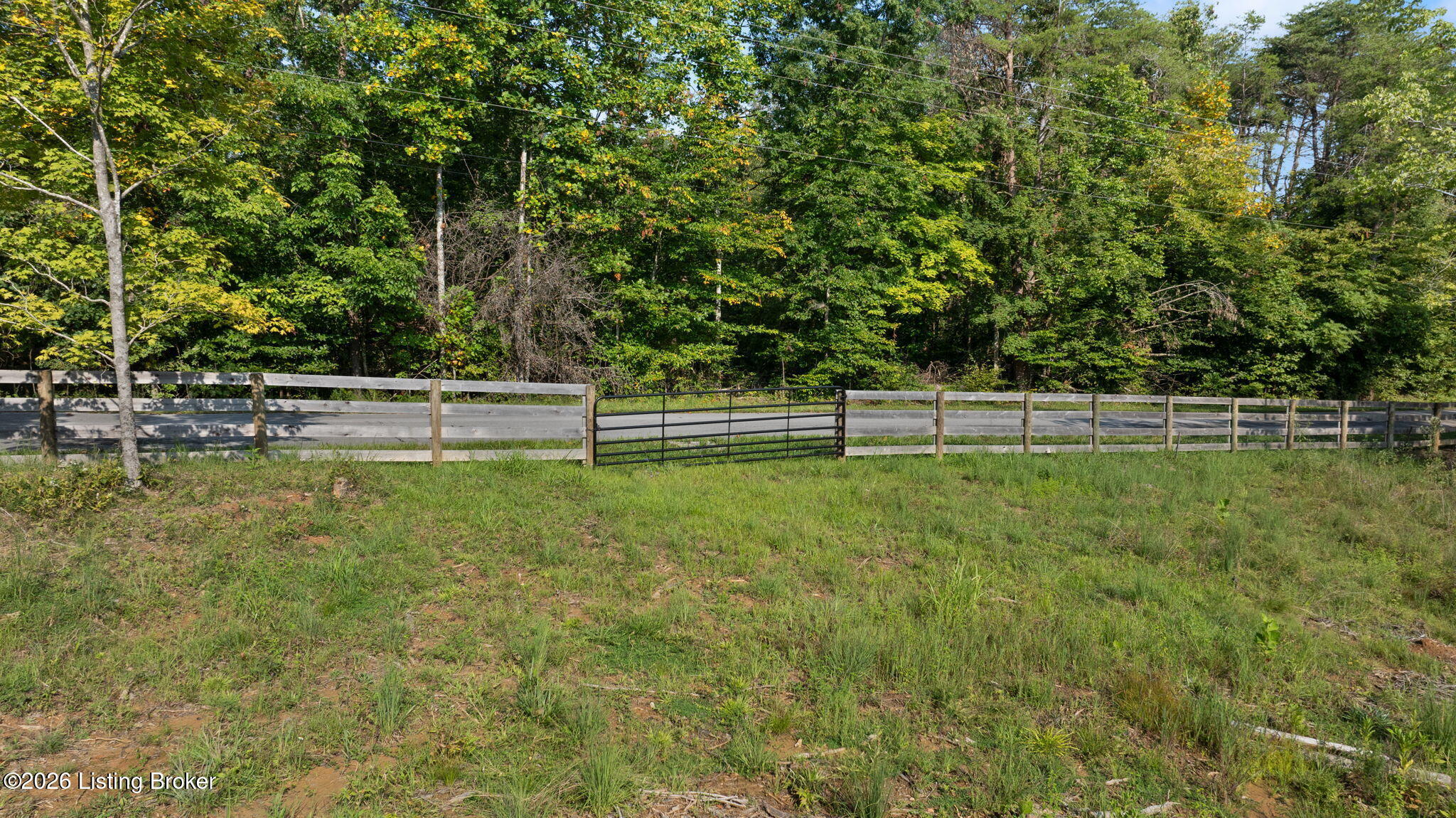 191 Lakeshore Dr