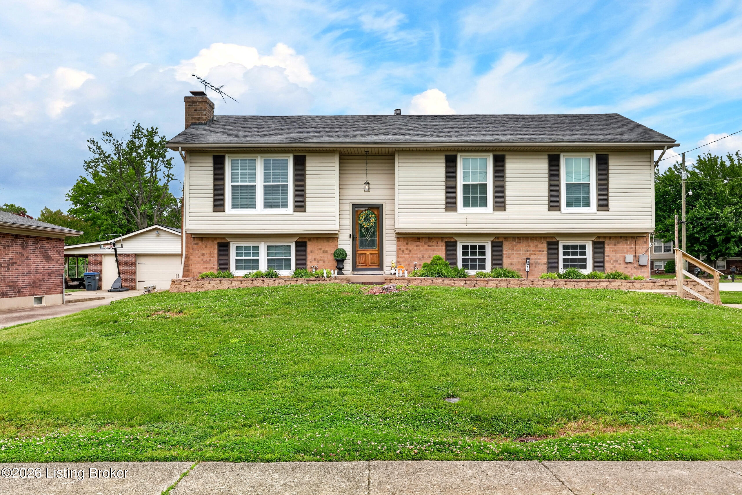 8619 Michael Ray Dr Property Photo 1