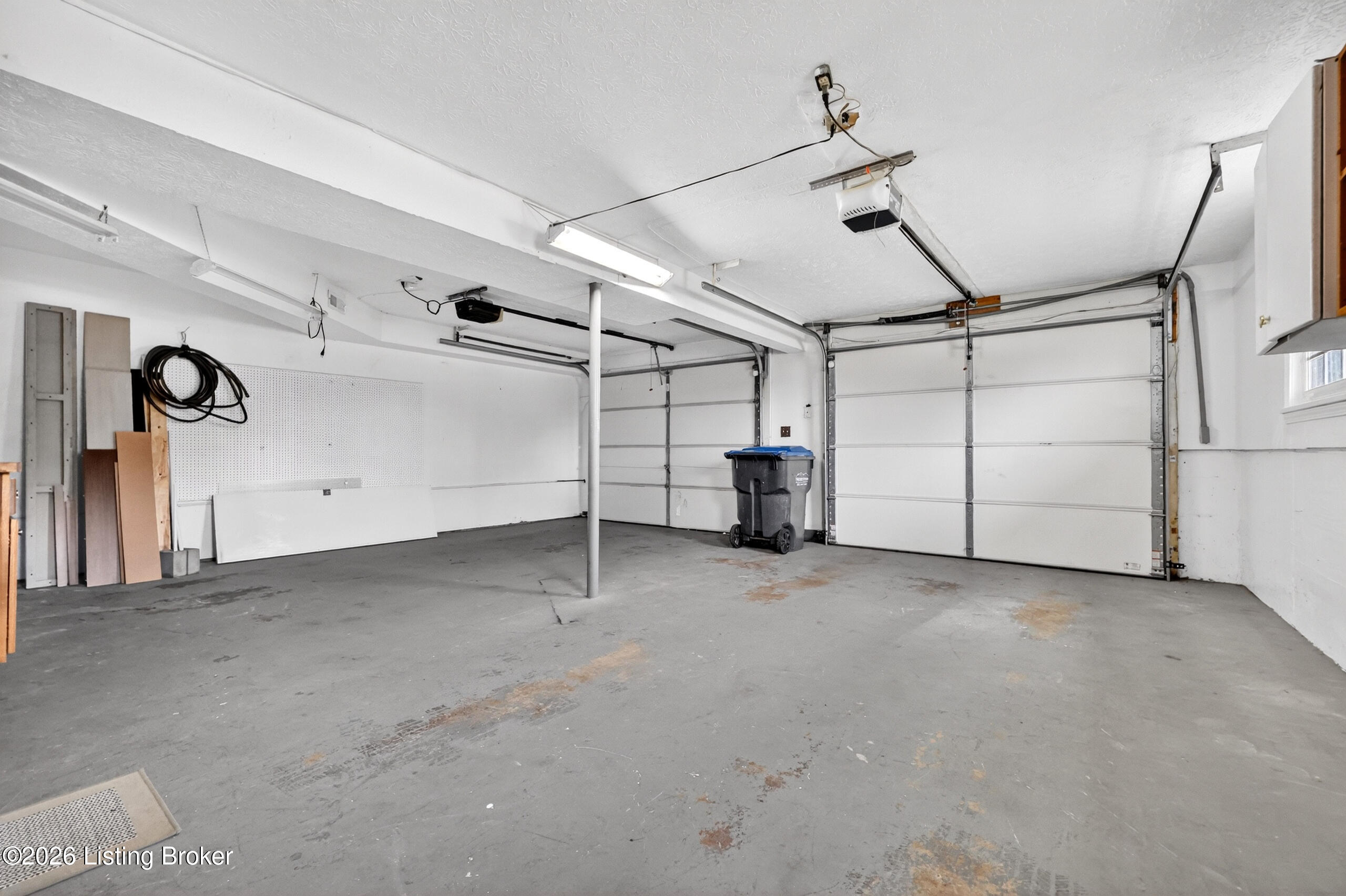 8619 Michael Ray Dr Property Photo 17