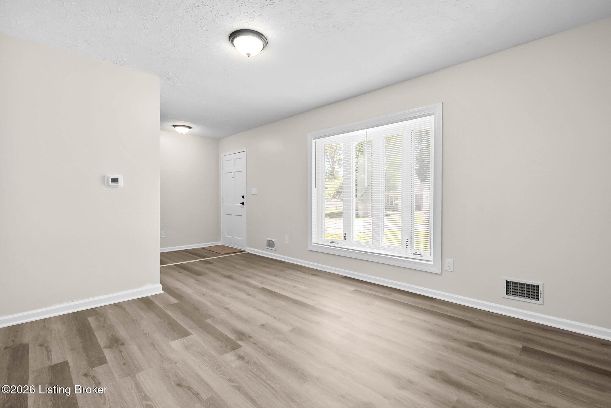 3716 Longview Rd Property Photo 4