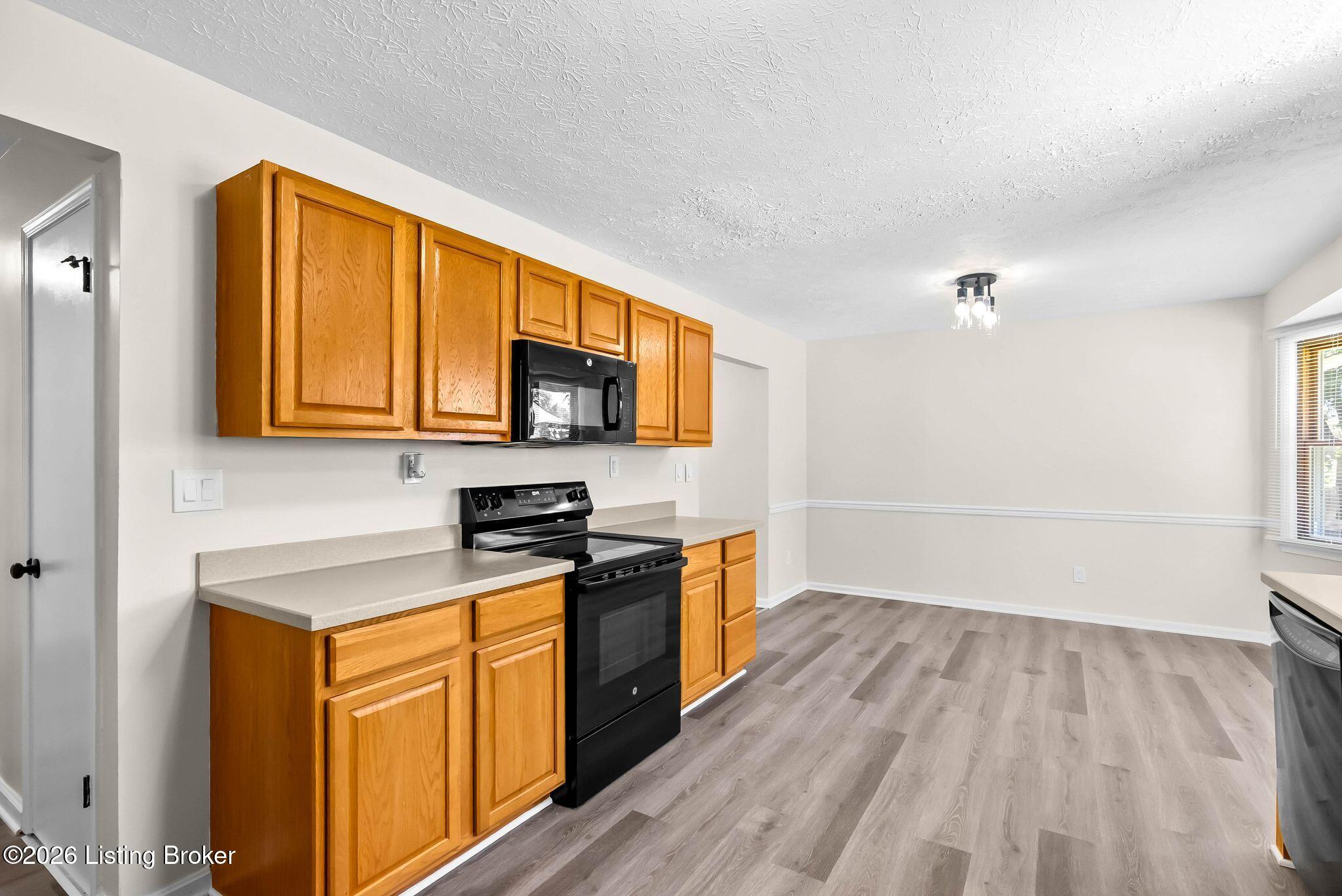 3716 Longview Rd Property Photo 9