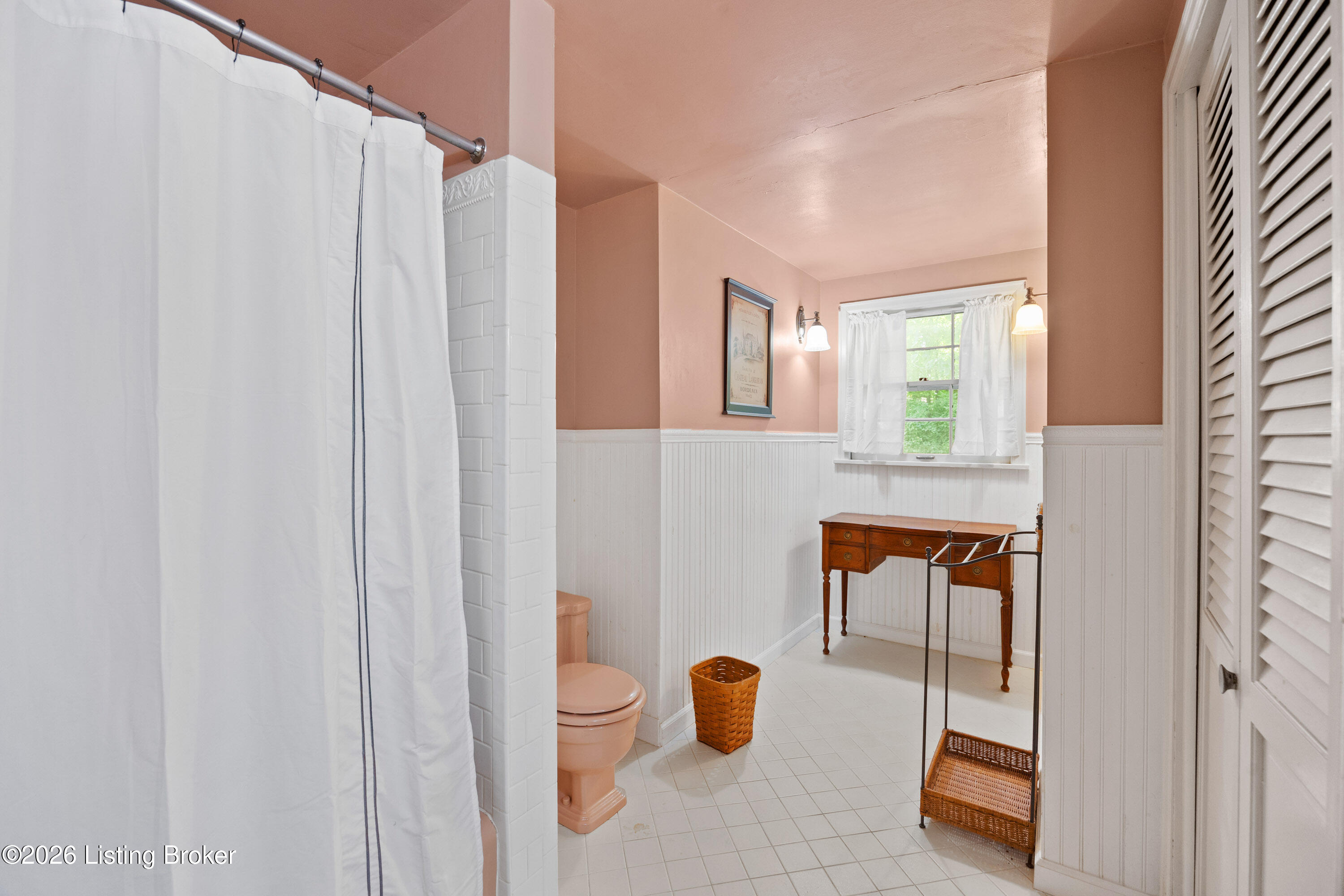 200 W Kenwood Dr Property Photo 31