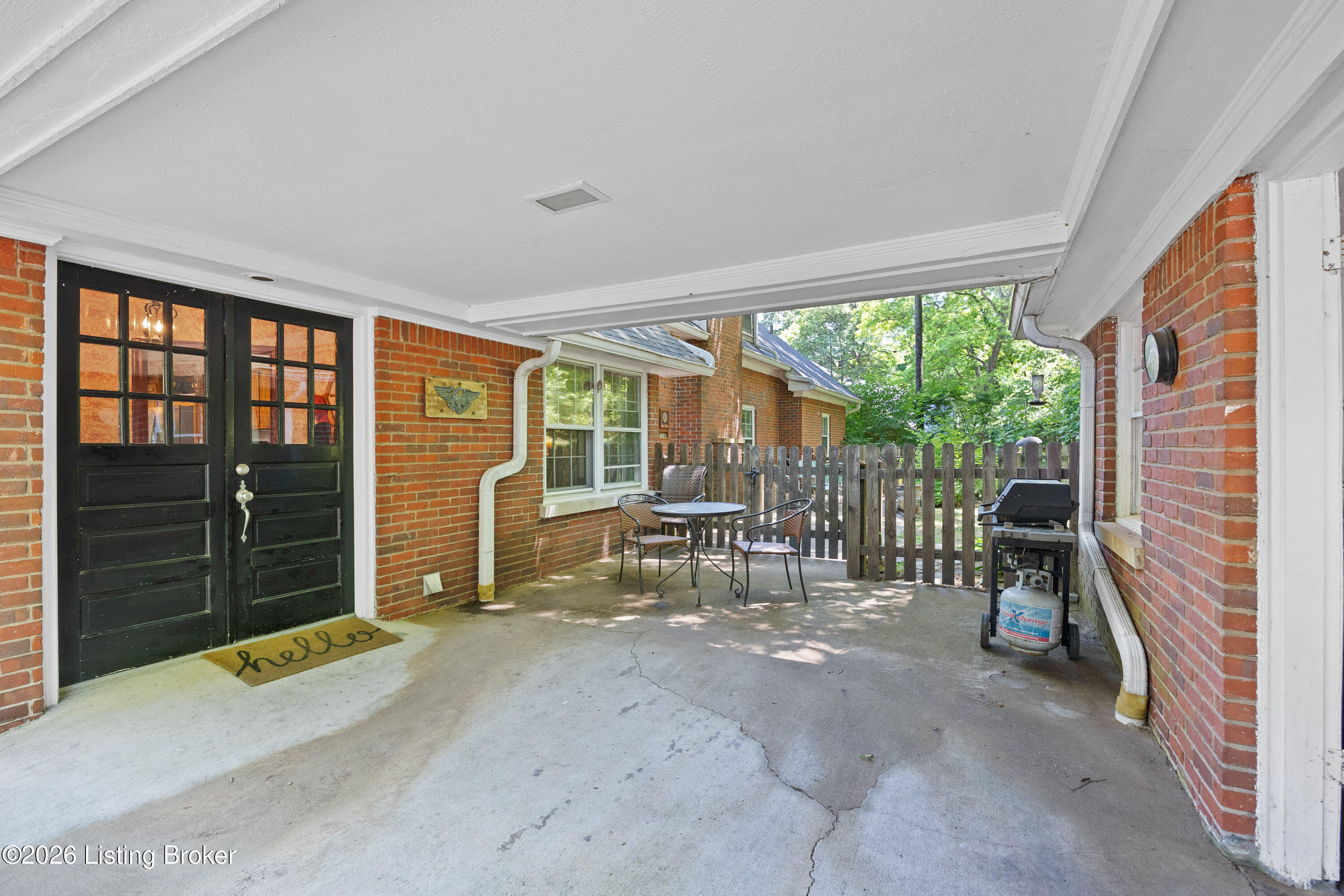 200 W Kenwood Dr Property Photo 39