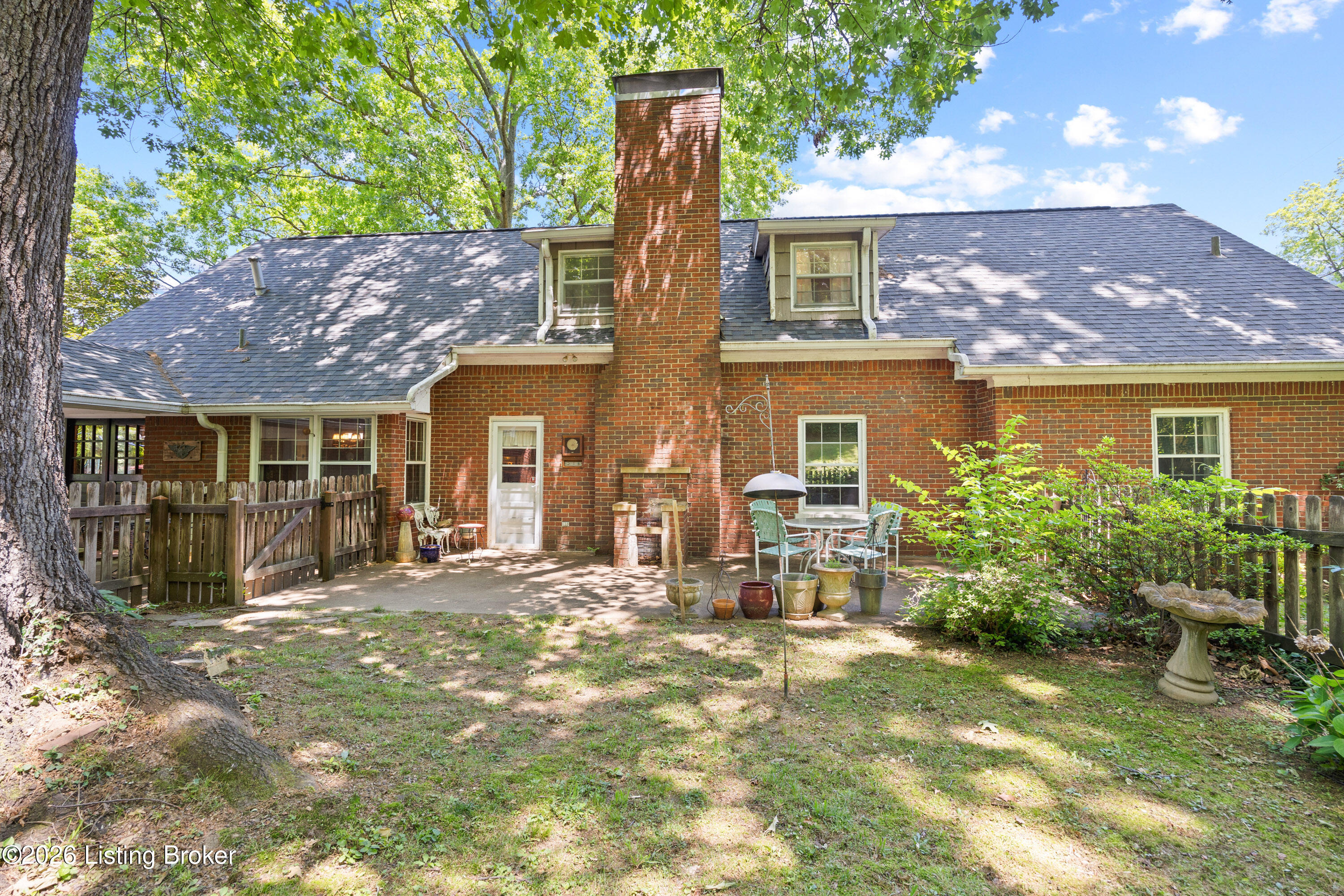 200 W Kenwood Dr Property Photo 42