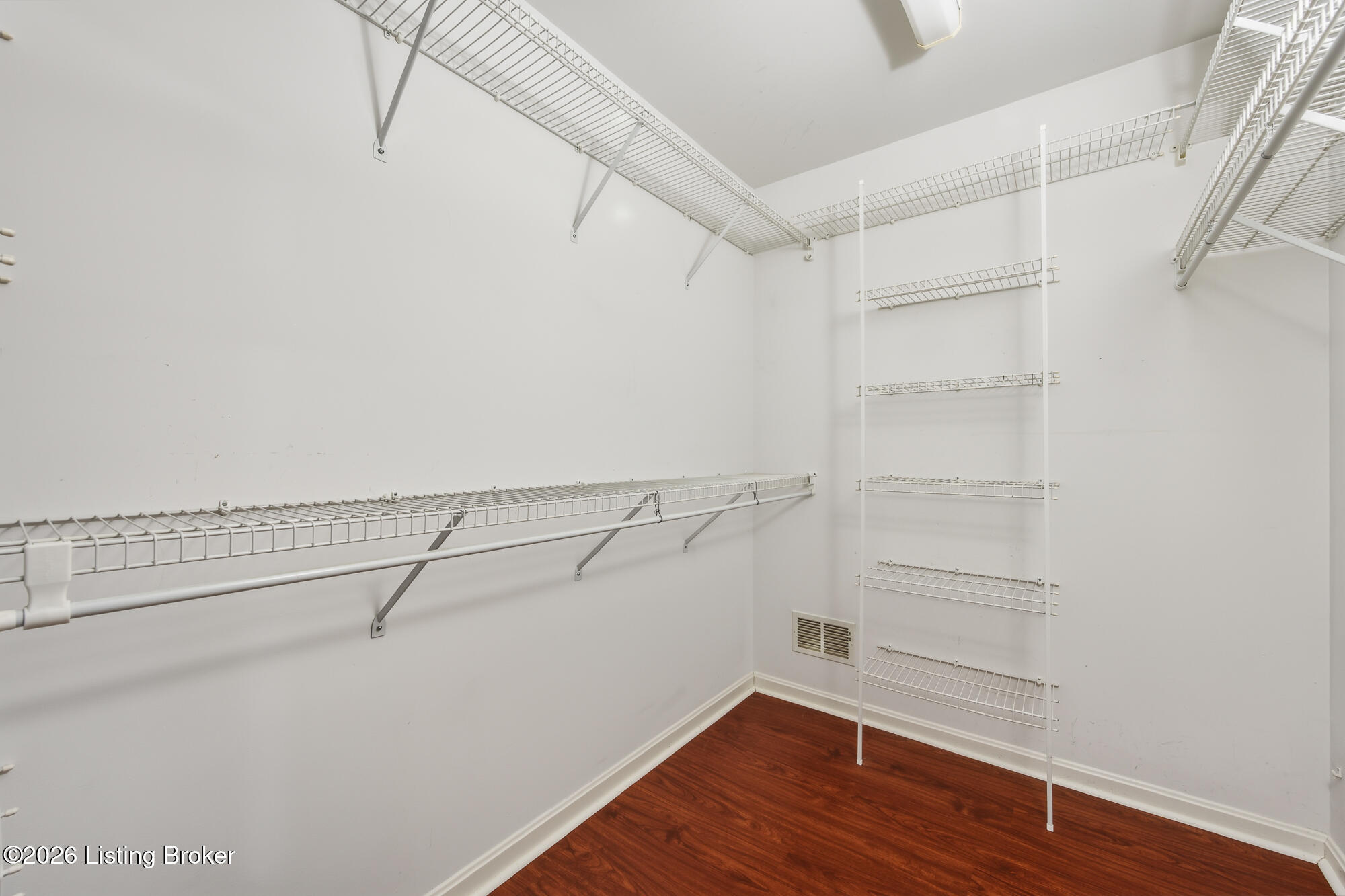 3718 Hunters Ridge Dr Property Photo 23